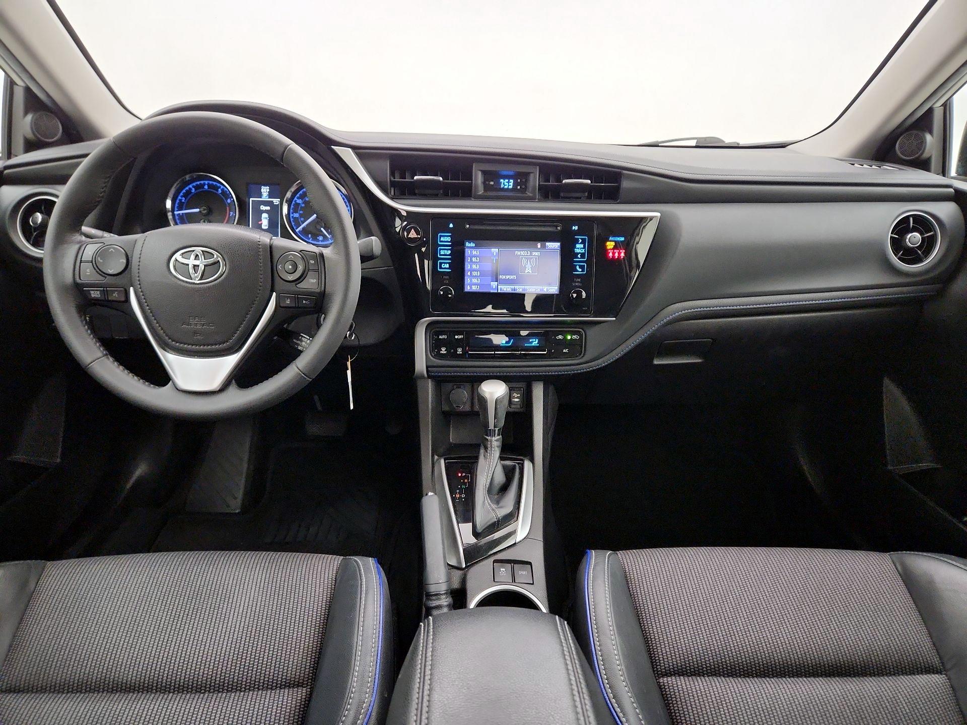 Thumbnail: 2018 Toyota Corolla - 9