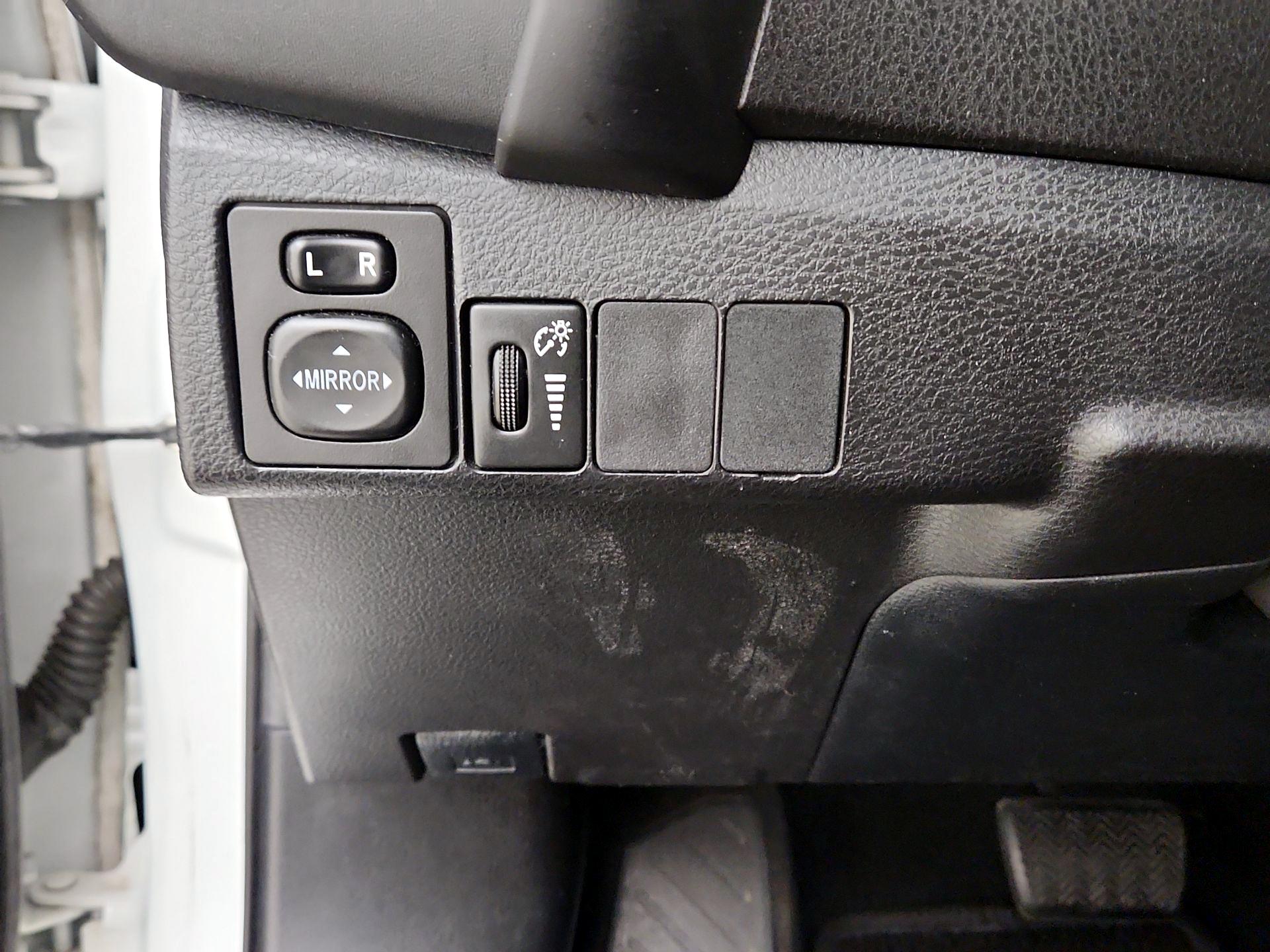 Thumbnail: 2018 Toyota Corolla - 13