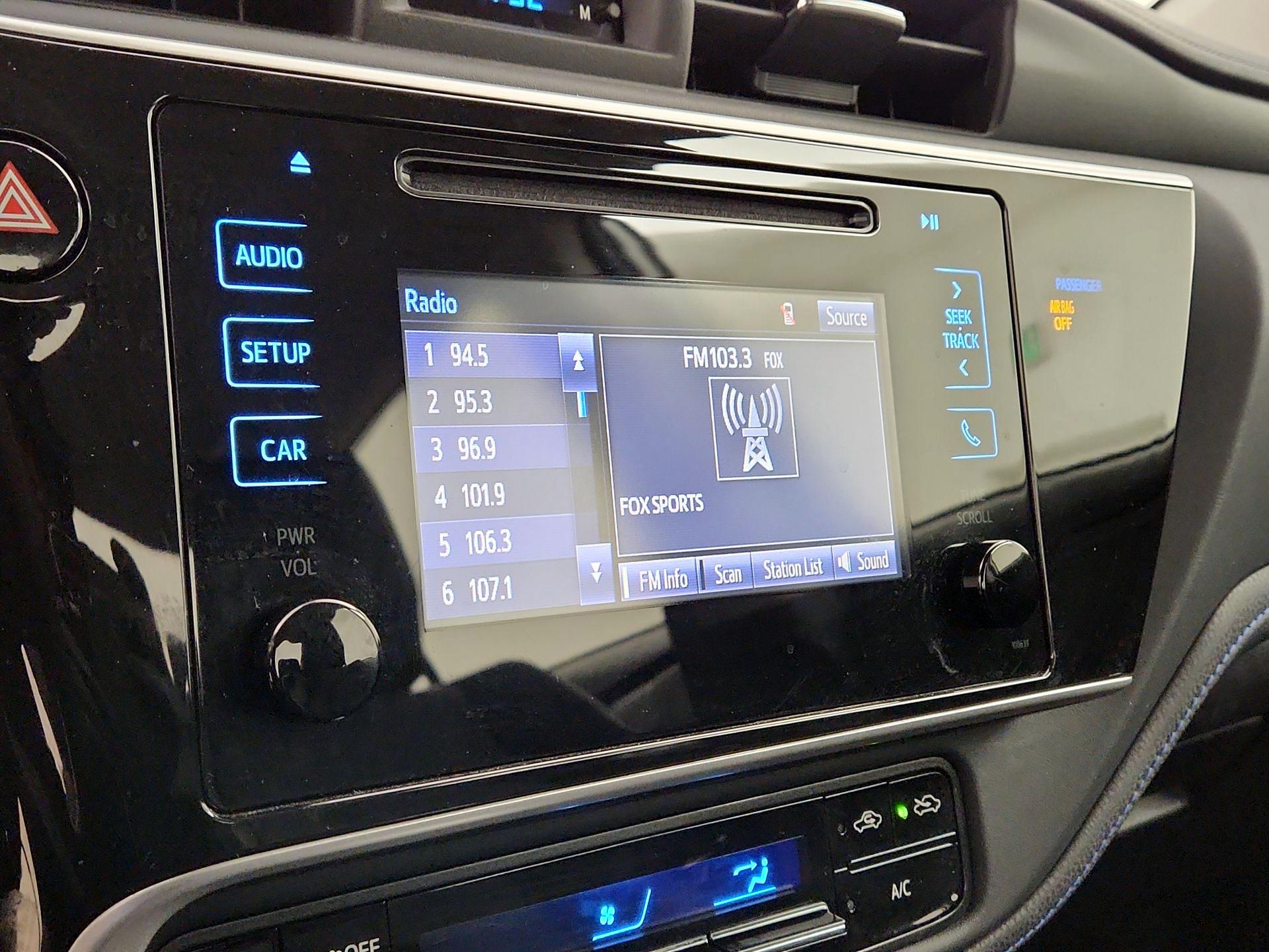 Thumbnail: 2018 Toyota Corolla - 15