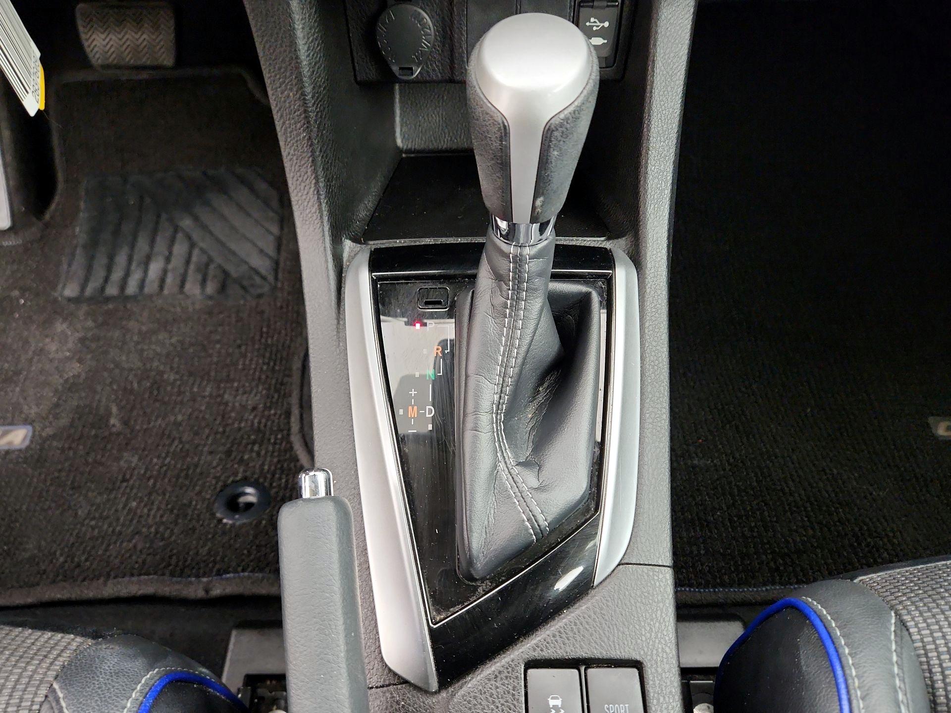 Thumbnail: 2018 Toyota Corolla - 17