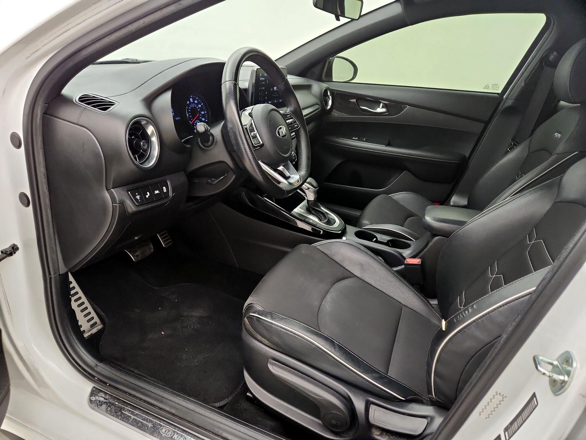 Thumbnail: 2021 Kia Forte - 11