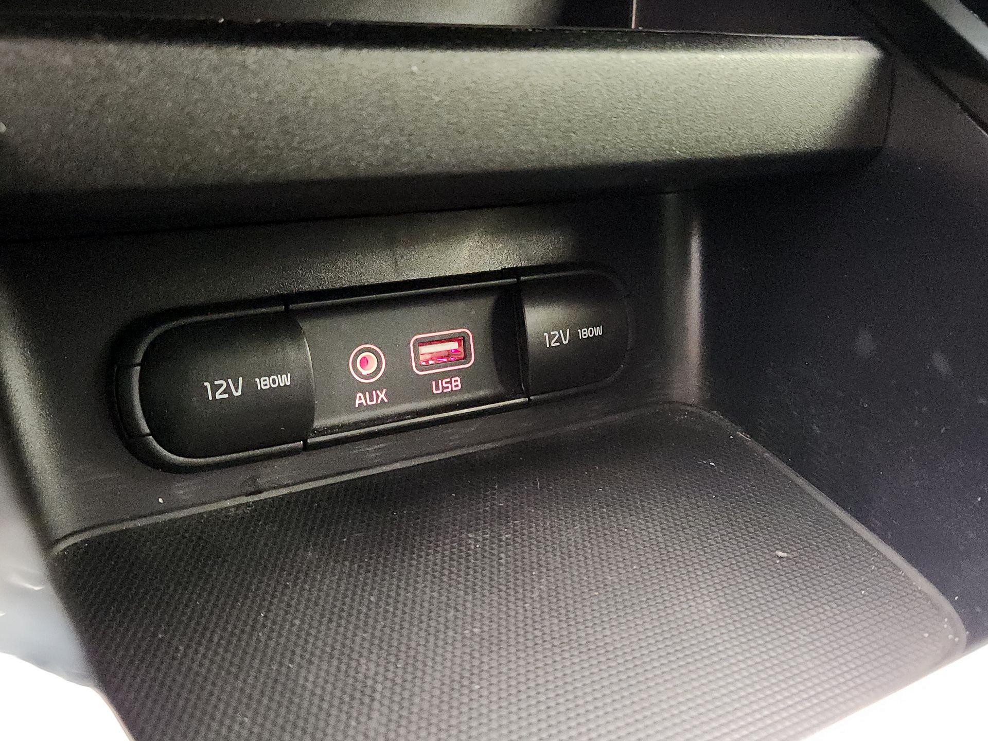 Thumbnail: 2021 Kia Forte - 18