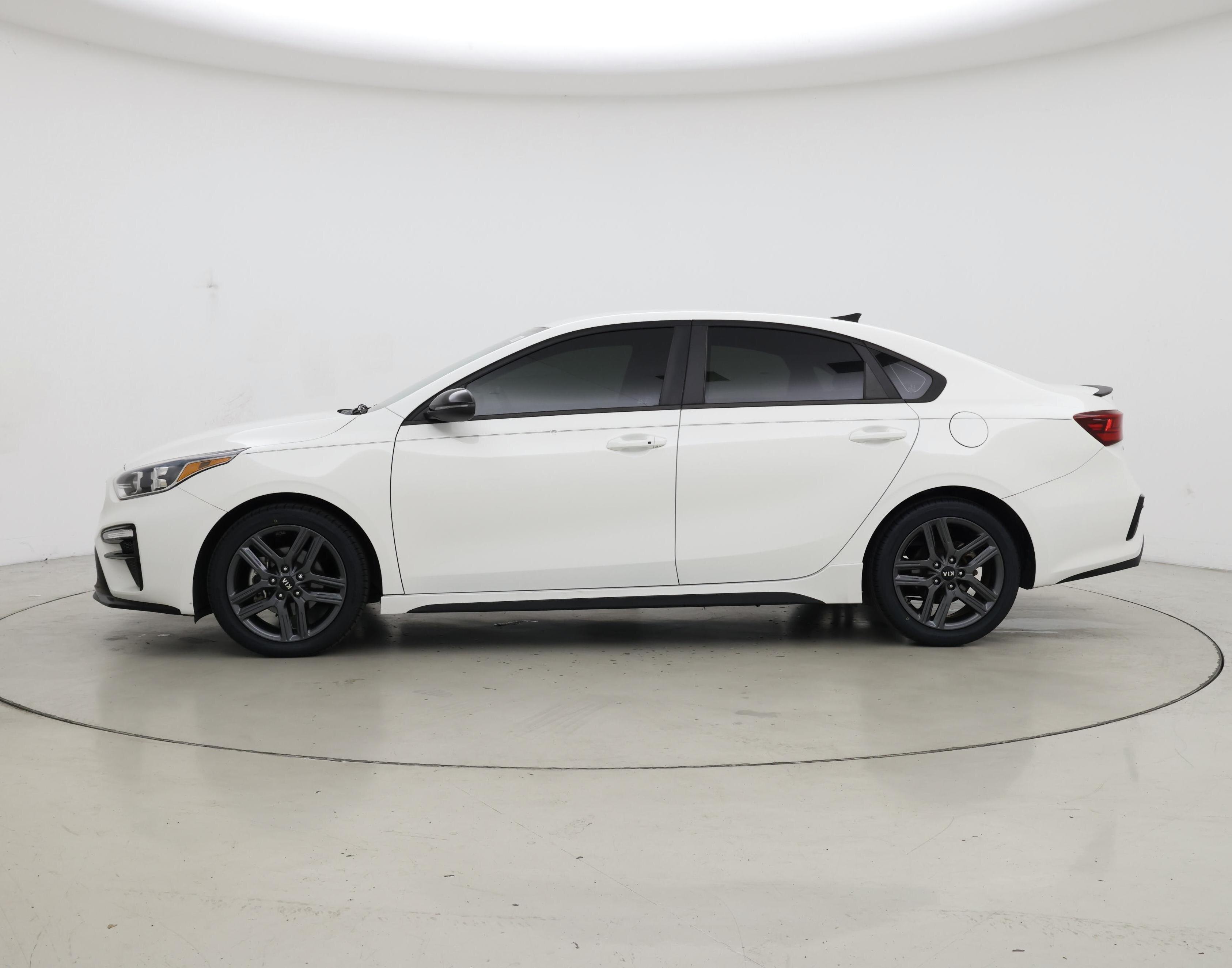 Thumbnail: 2021 Kia Forte - 3