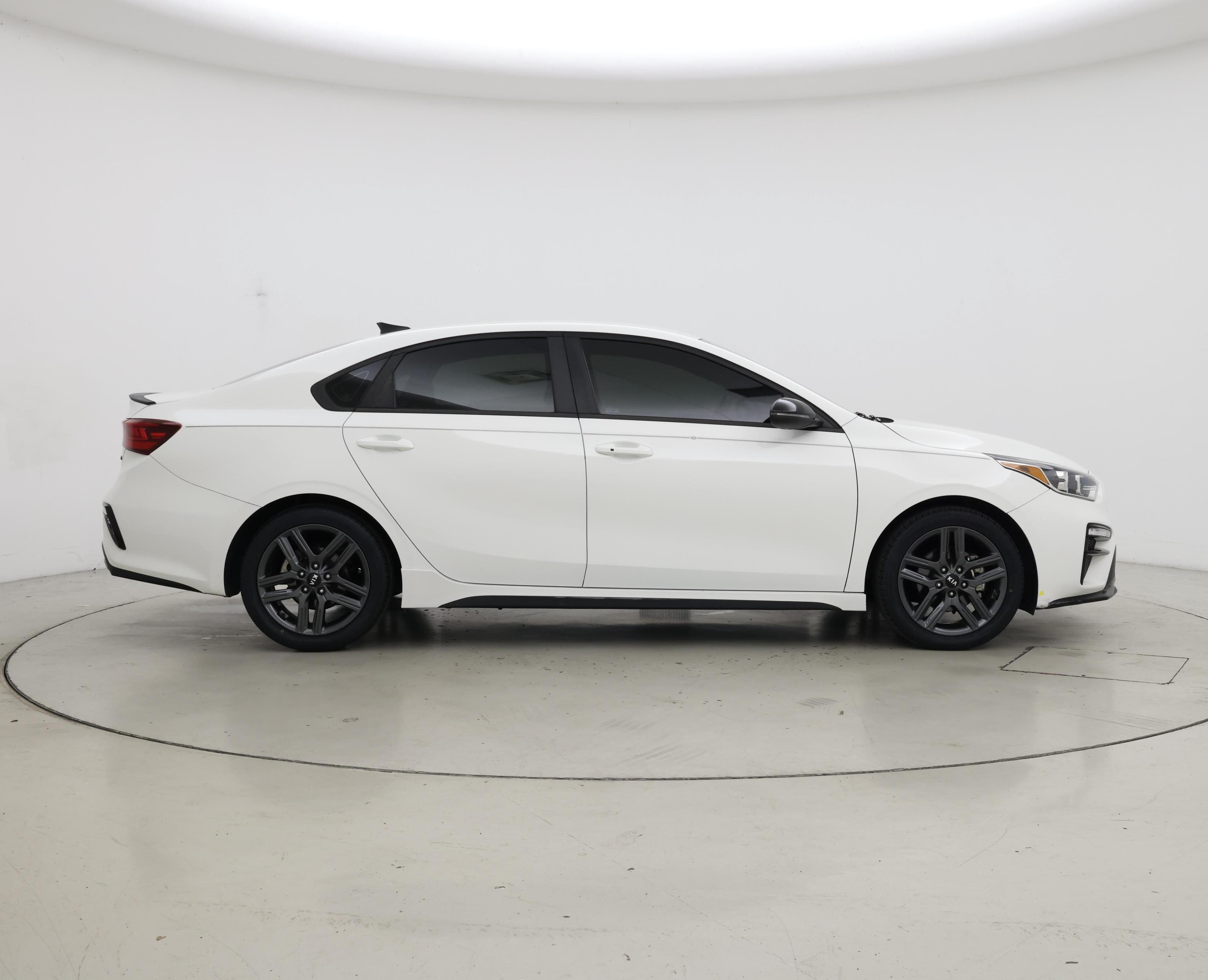 Thumbnail: 2021 Kia Forte - 7