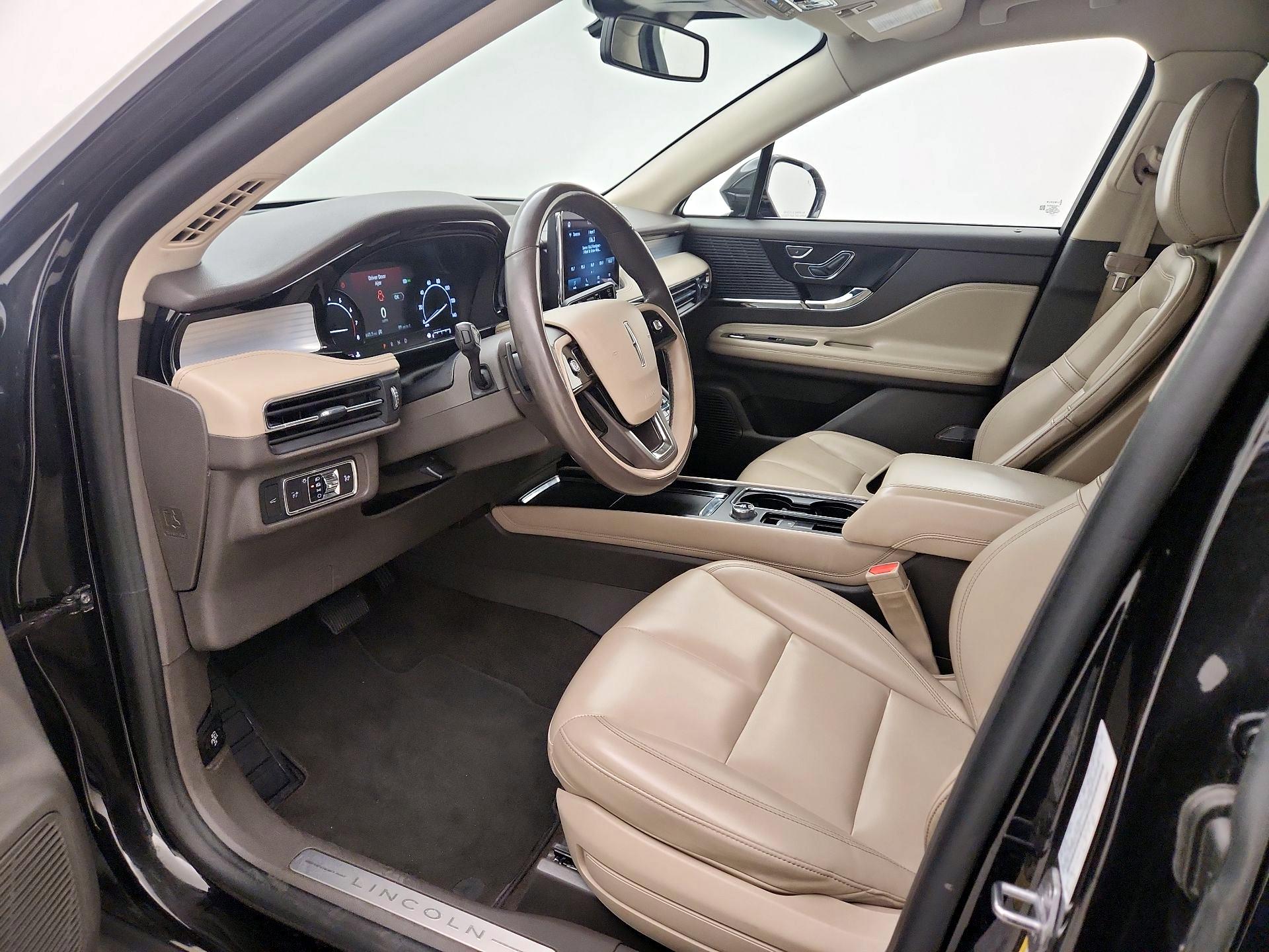 Thumbnail: 2021 Lincoln Corsair - 11