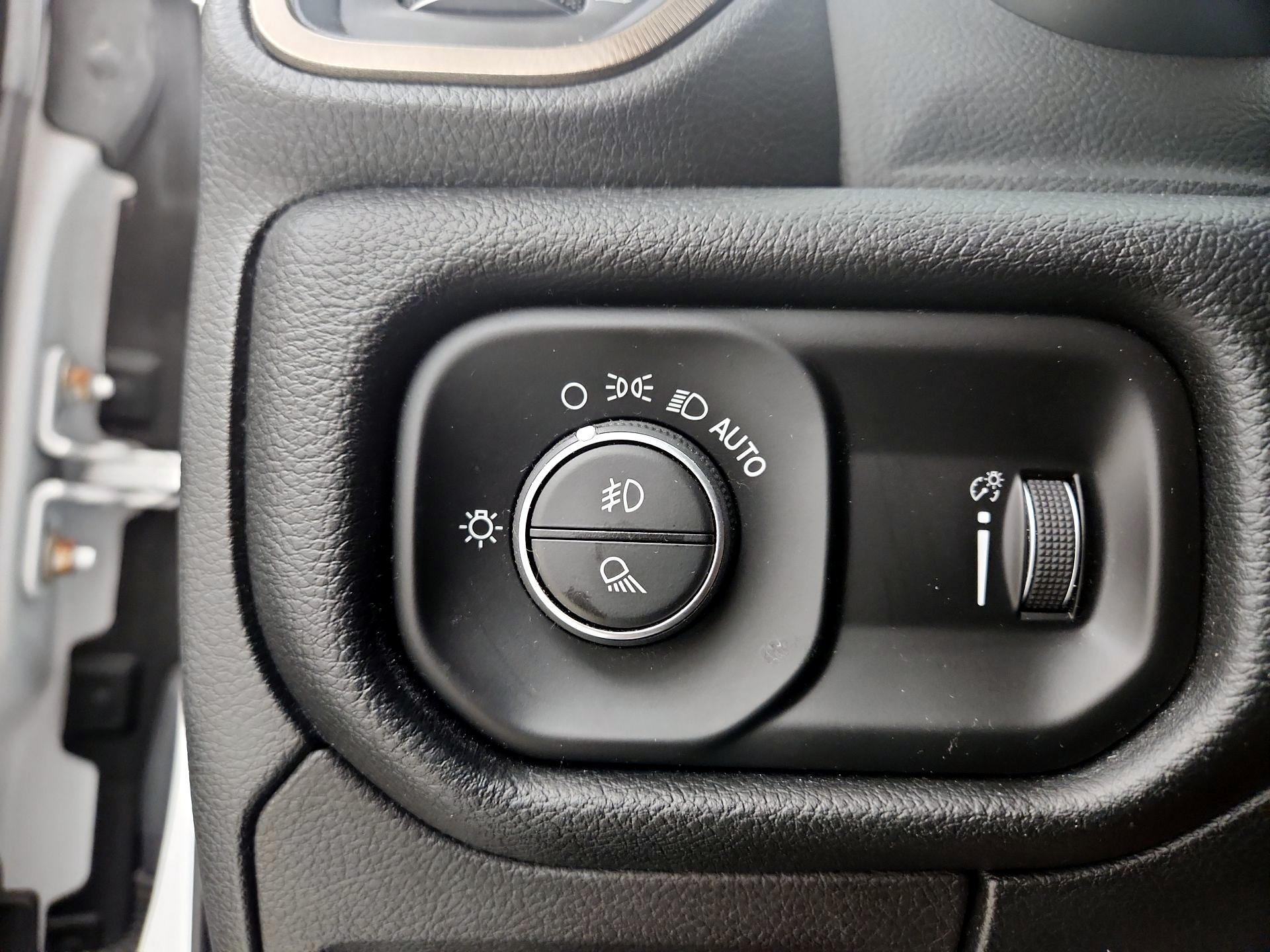 Thumbnail: 2020 RAM 1500 - 13