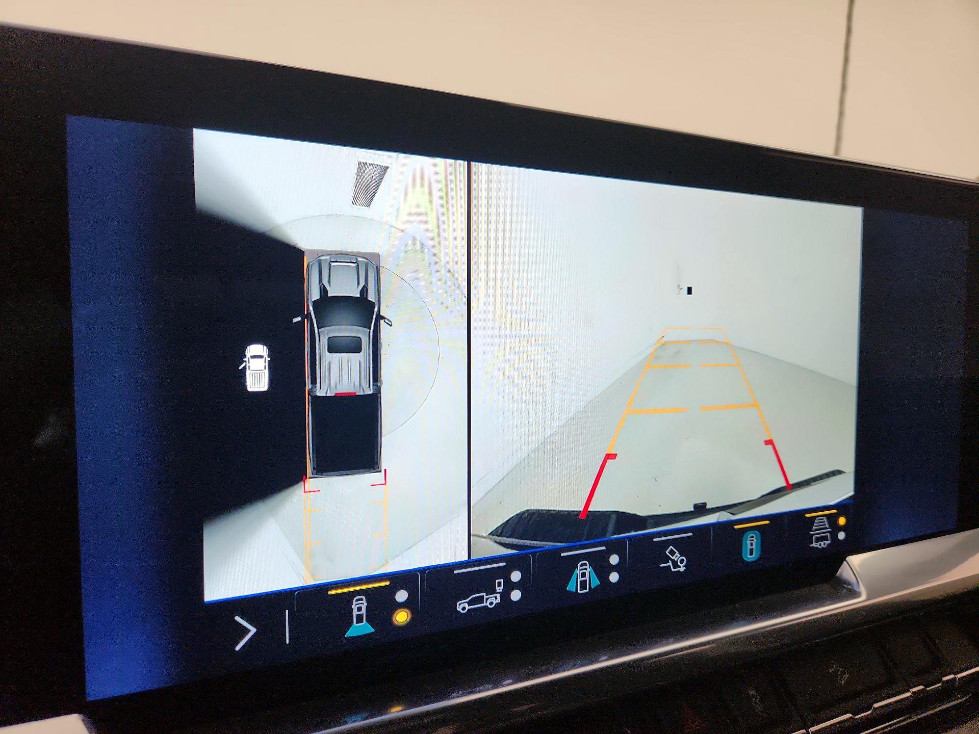 Thumbnail: 2024 Chevrolet Silverado 2500 - 14