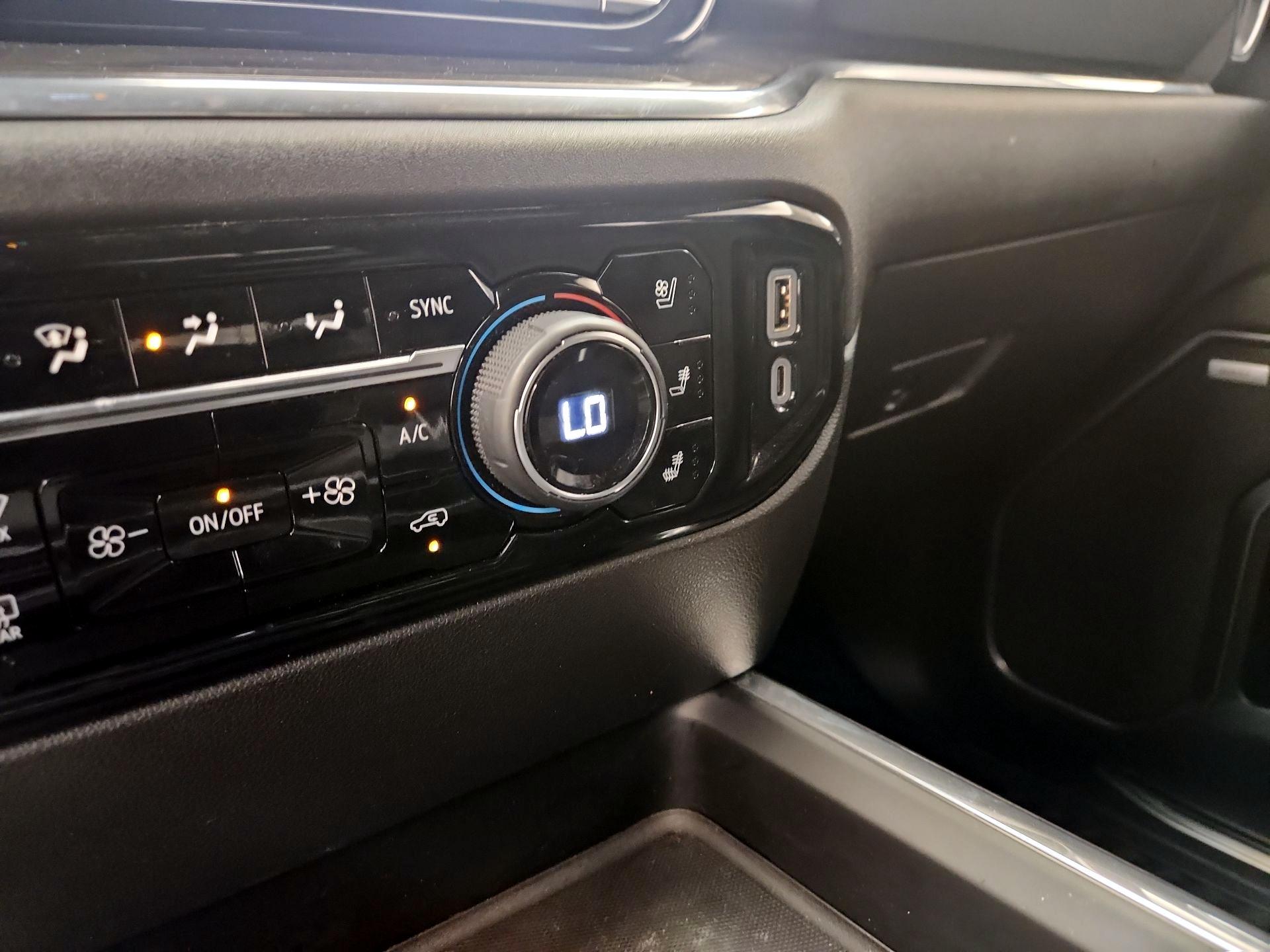 Thumbnail: 2024 Chevrolet Silverado 2500 - 18