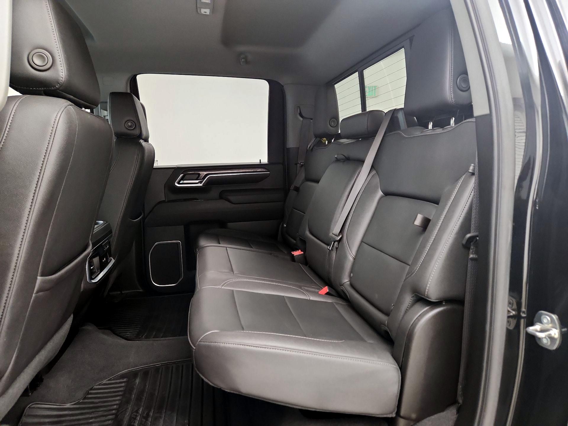 Thumbnail: 2024 Chevrolet Silverado 2500 - 19