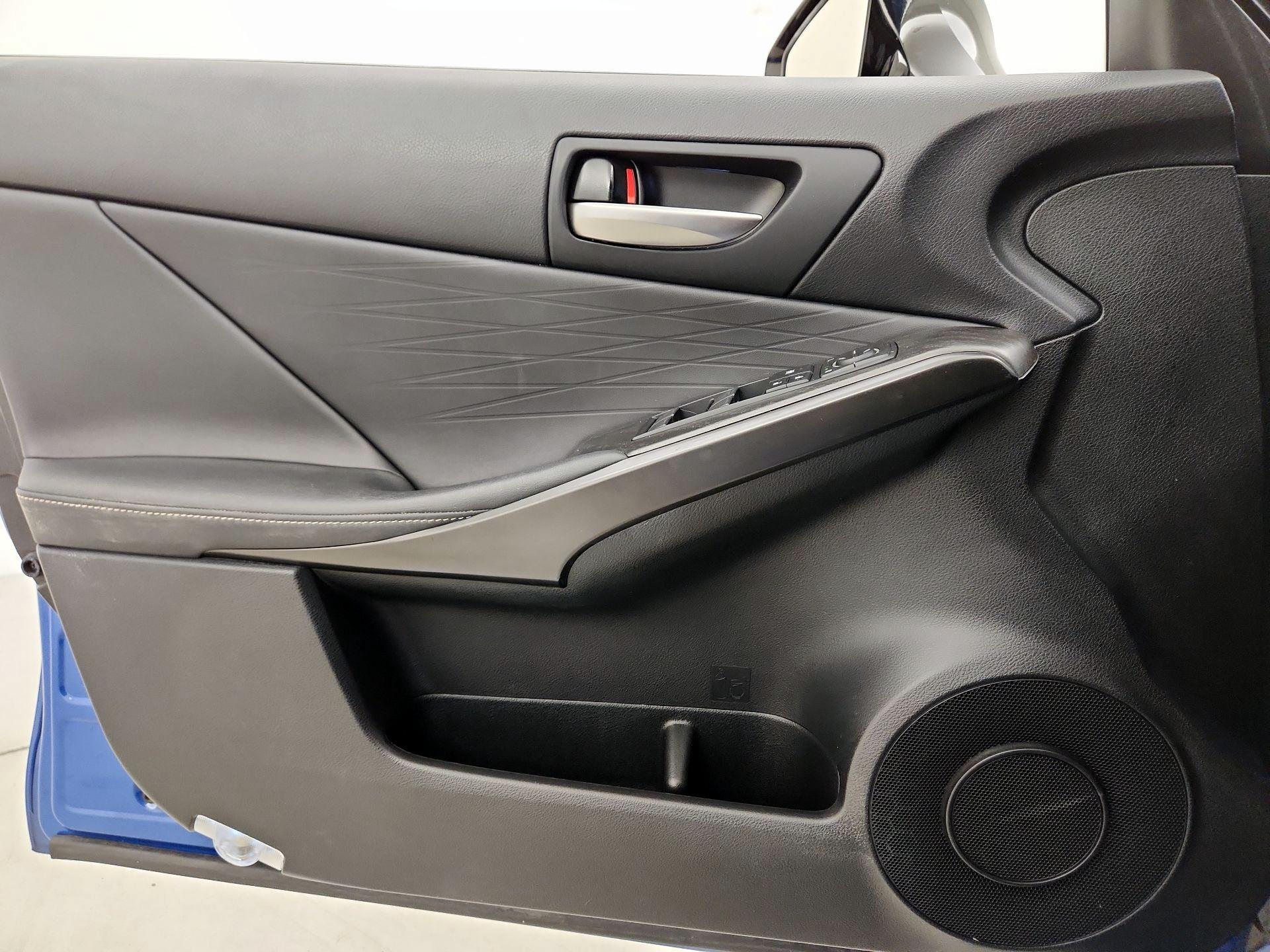 Thumbnail: 2021 Lexus IS - 12