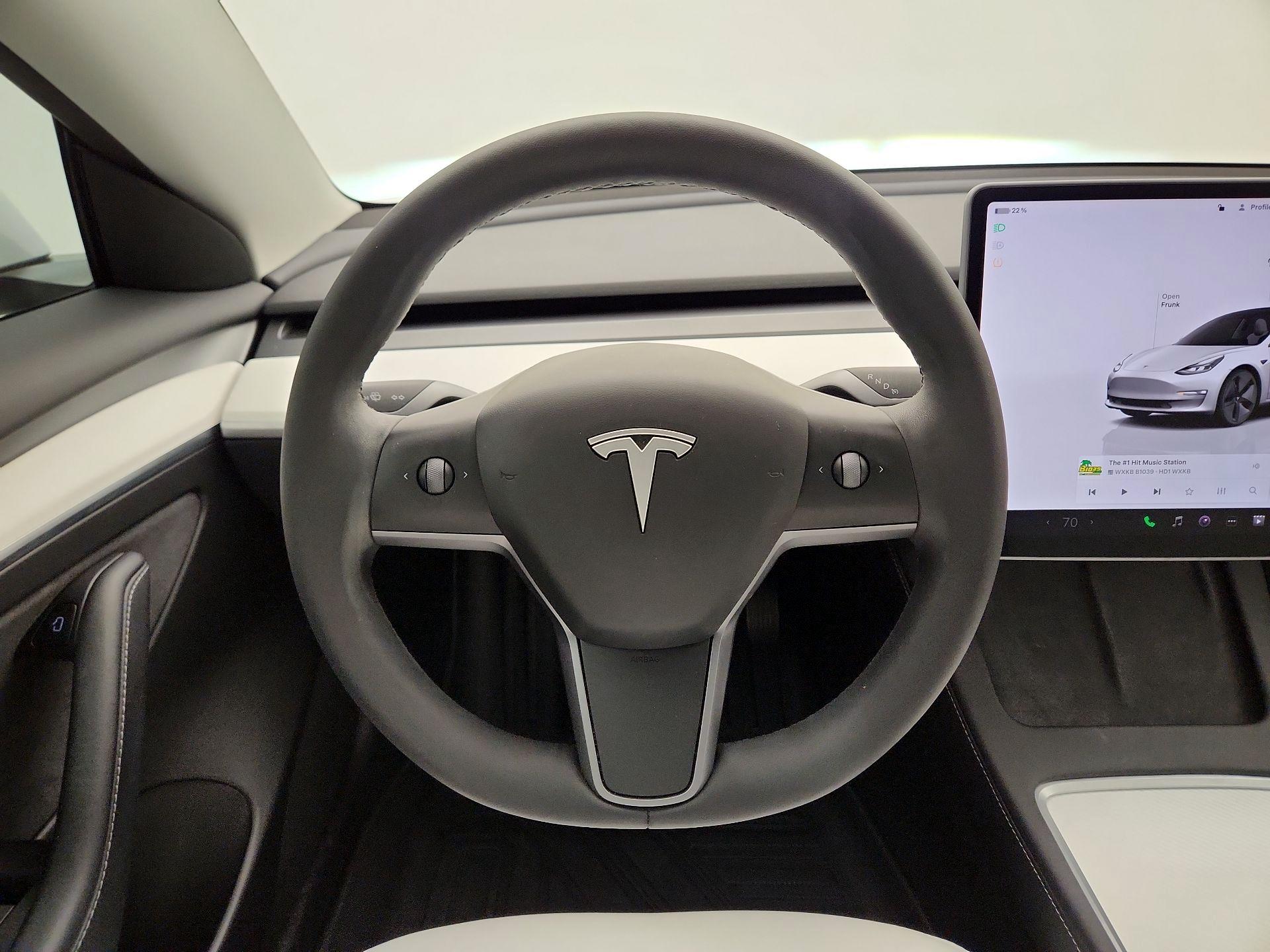 Thumbnail: 2023 Tesla Model 3 - 10