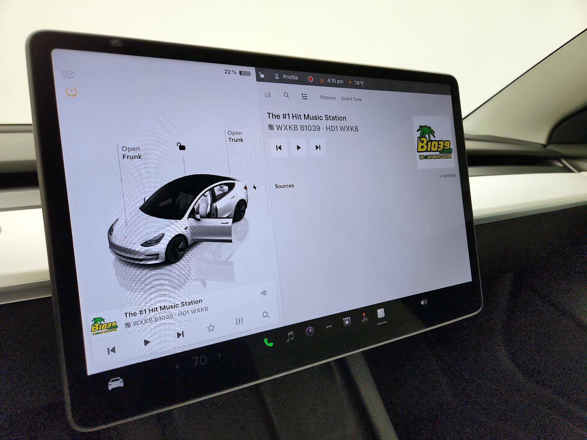 Thumbnail: 2023 Tesla Model 3 - 15