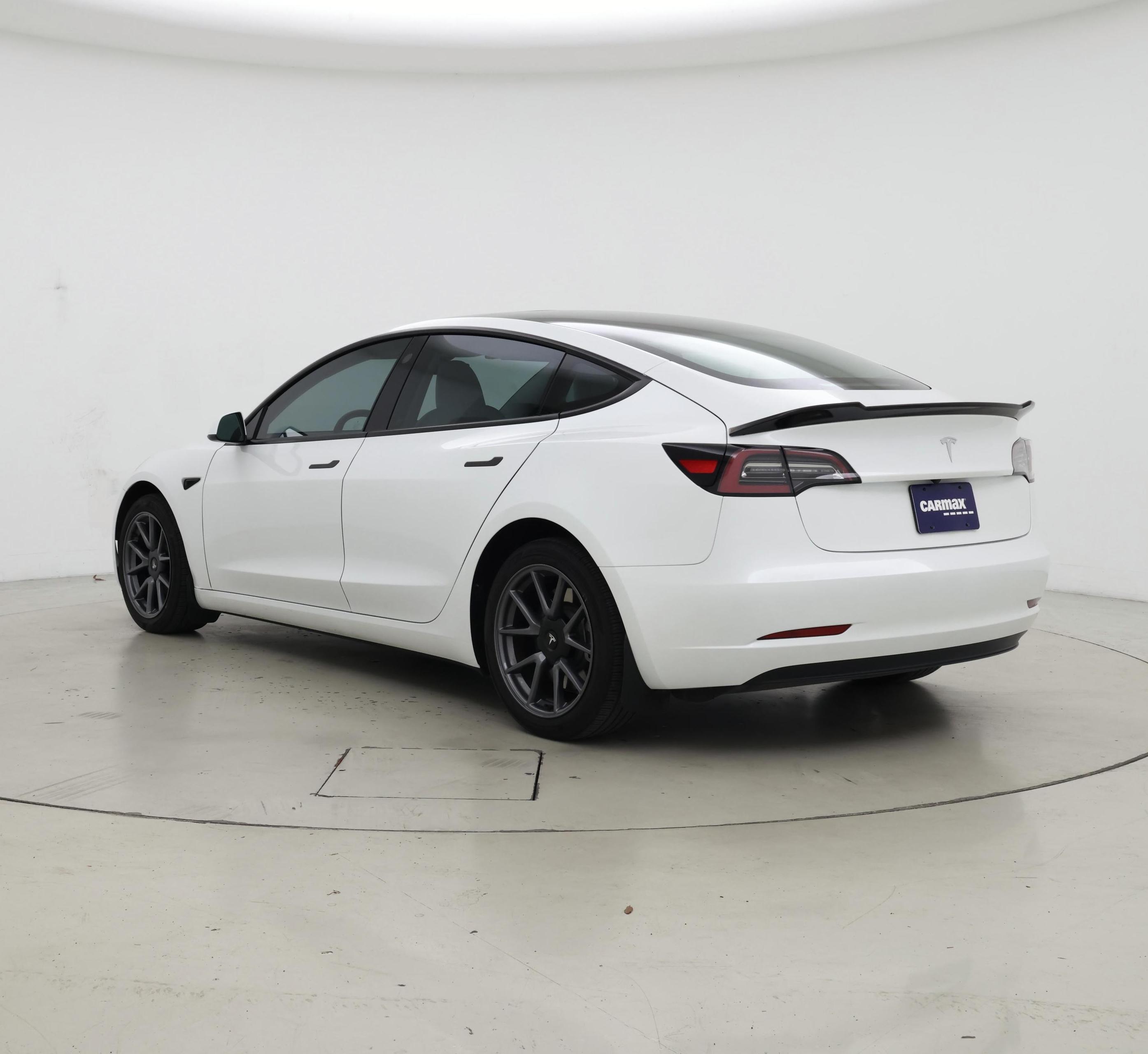 Thumbnail: 2023 Tesla Model 3 - 2