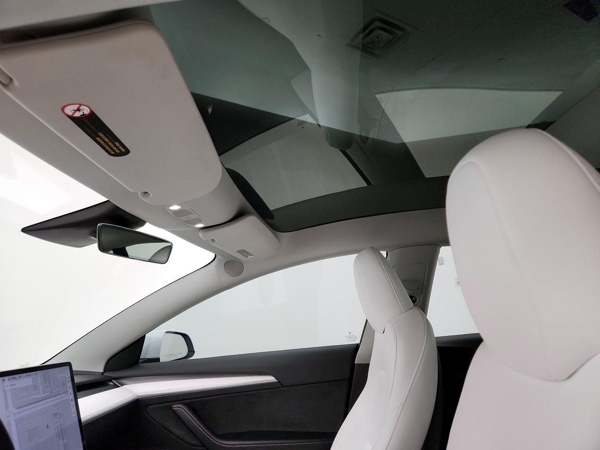 Thumbnail: 2023 Tesla Model 3 - 19