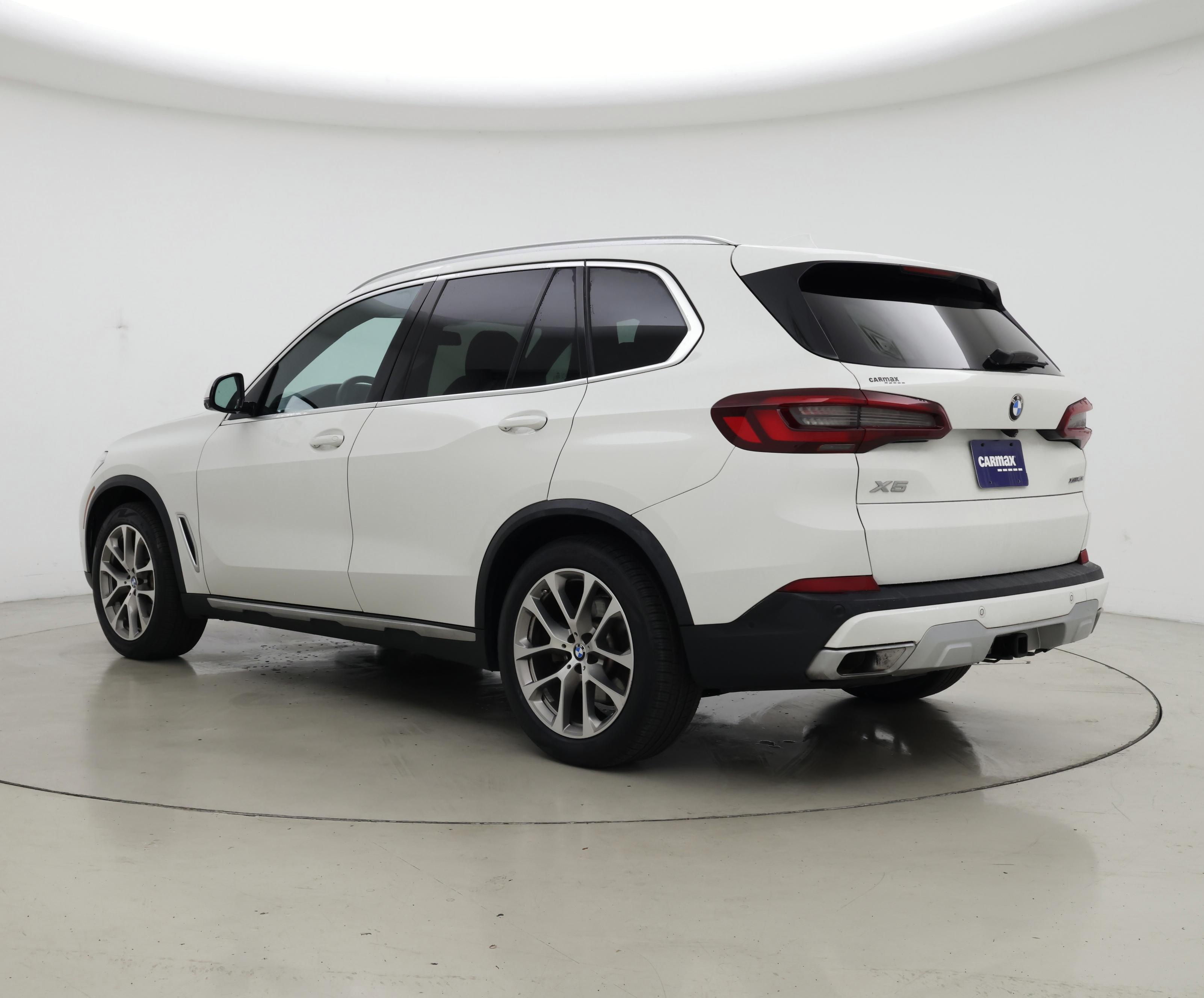 Thumbnail: 2021 BMW X5 - 2
