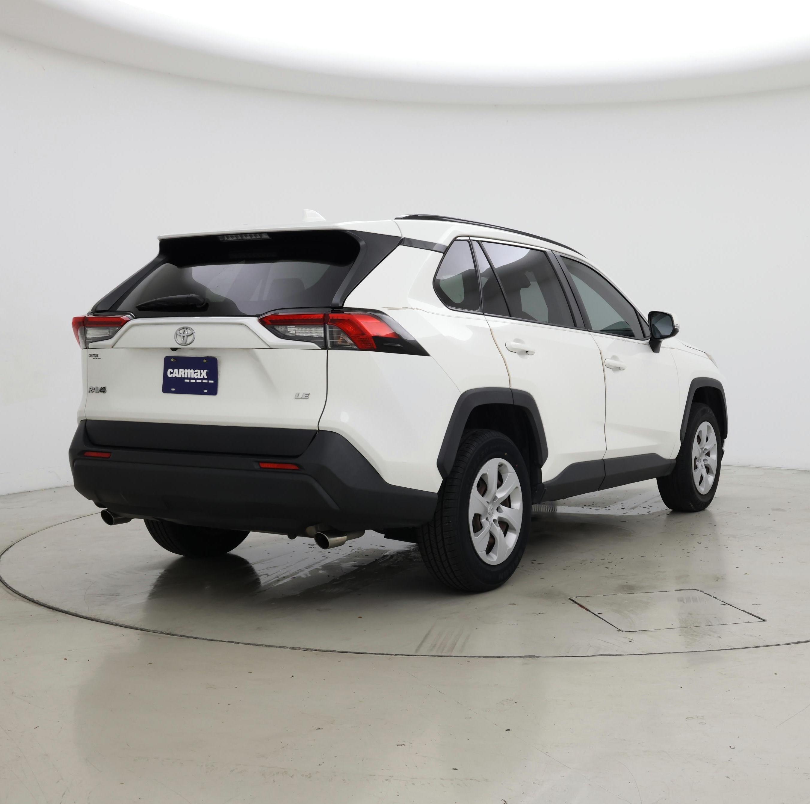 Thumbnail: 2019 Toyota RAV4 - 8