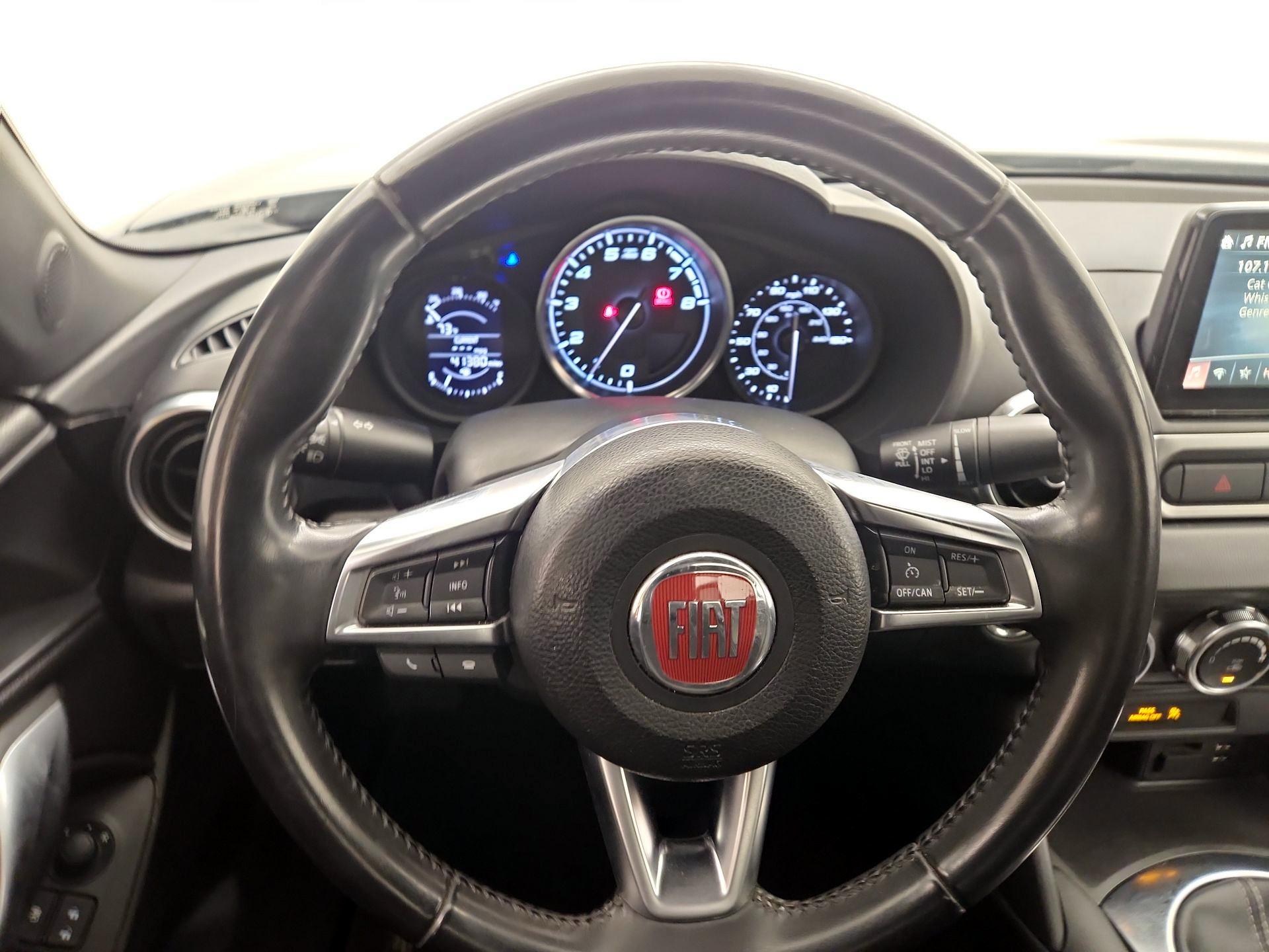 Thumbnail: 2019 Fiat 124 Spider - 10