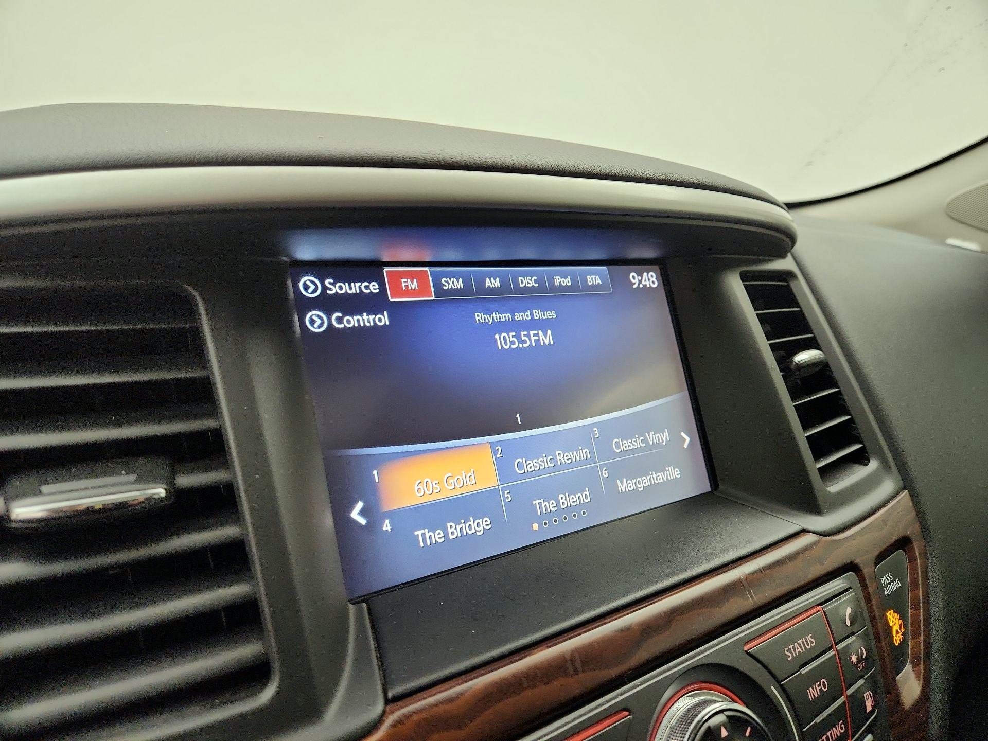 Thumbnail: 2019 Nissan Pathfinder - 16