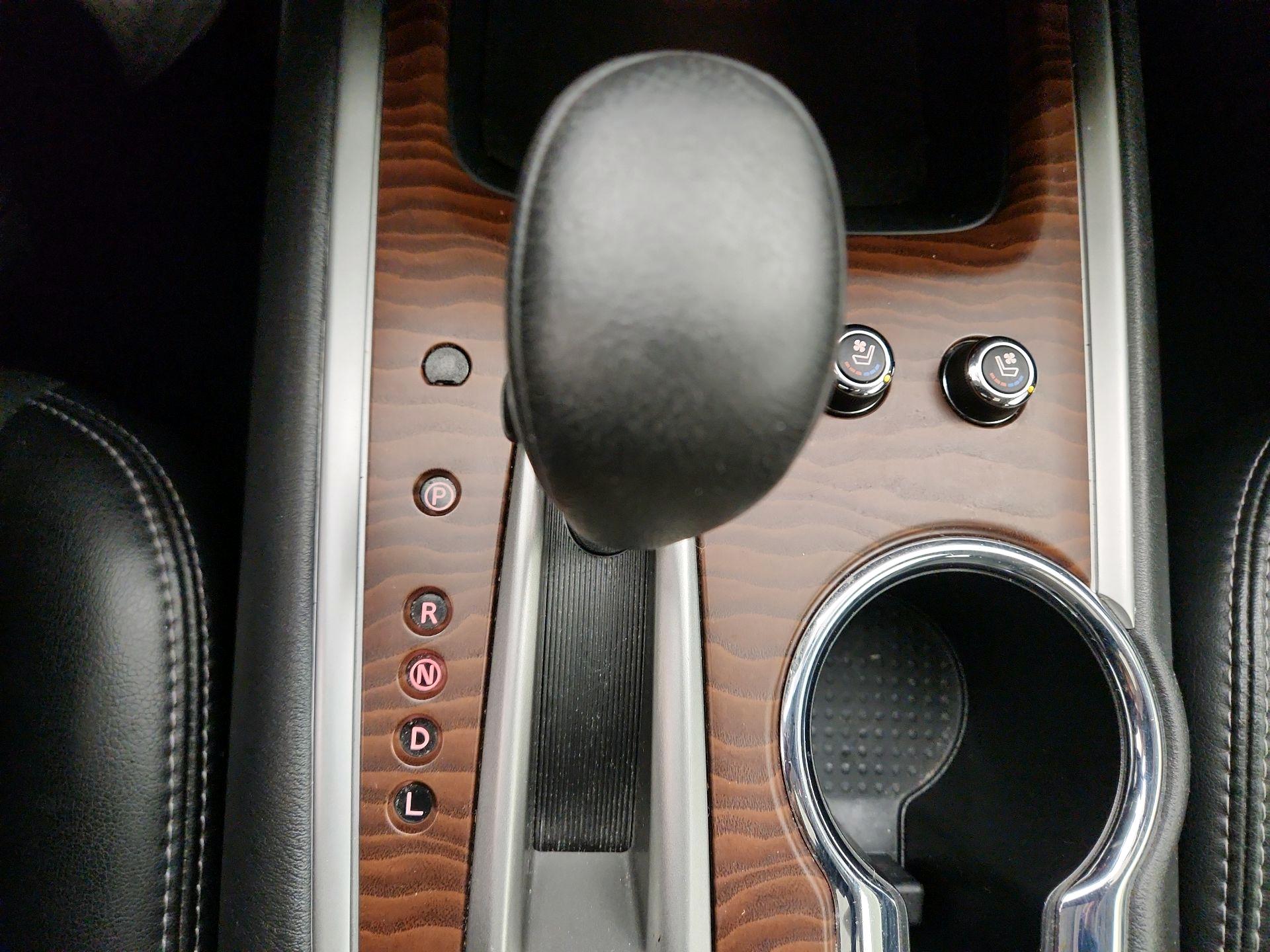 Thumbnail: 2019 Nissan Pathfinder - 18