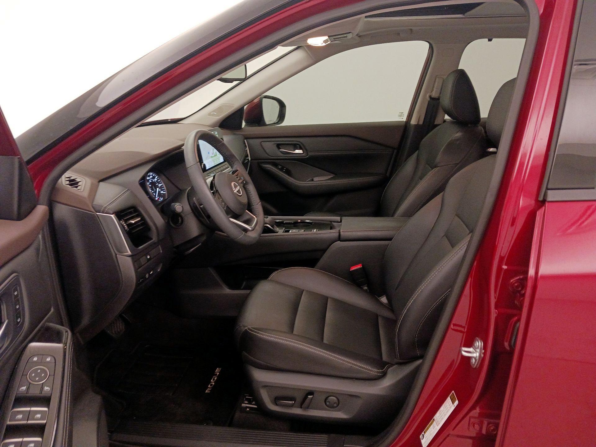 Thumbnail: 2023 Nissan Rogue - 11