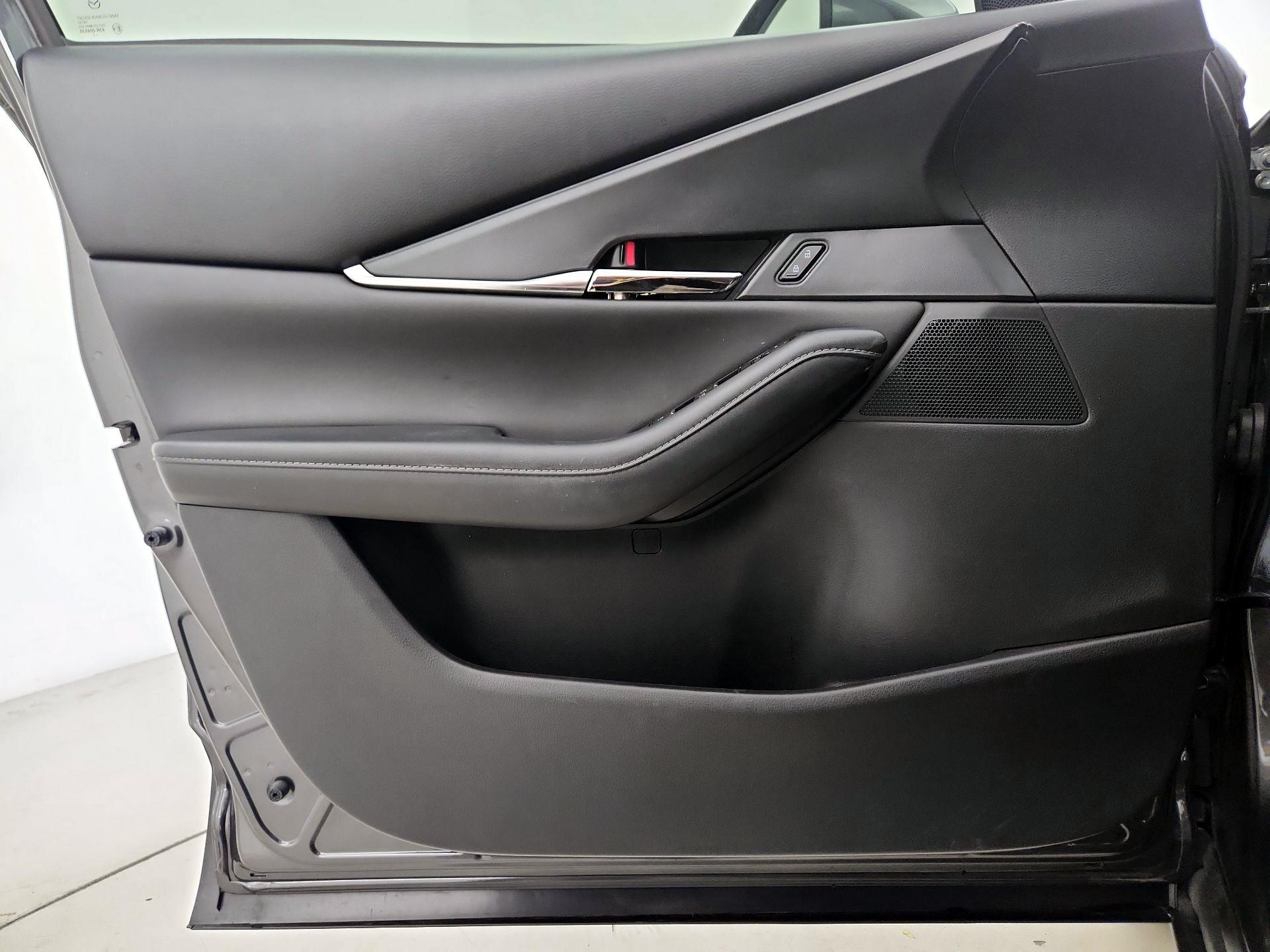 Thumbnail: 2022 Mazda CX-30 - 12