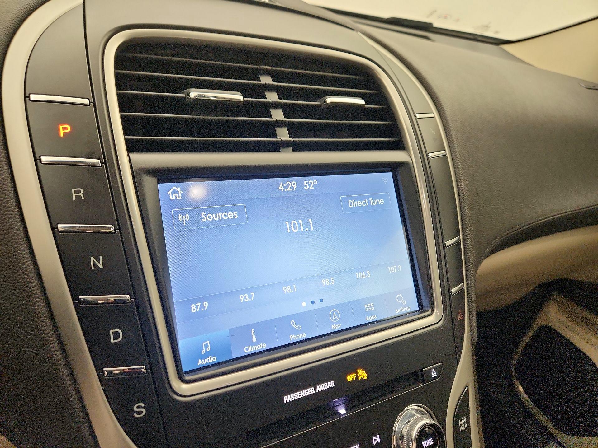 Thumbnail: 2020 Lincoln Nautilus - 16