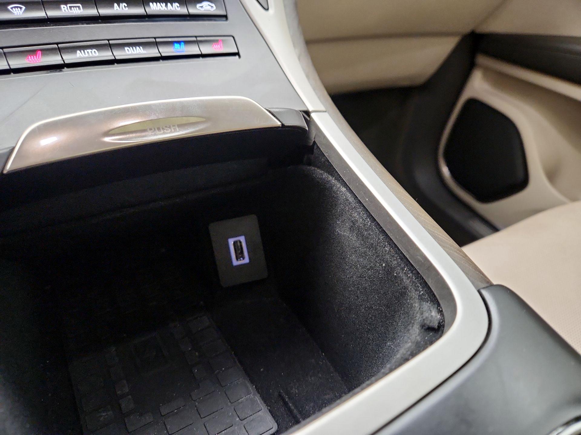 Thumbnail: 2020 Lincoln Nautilus - 19