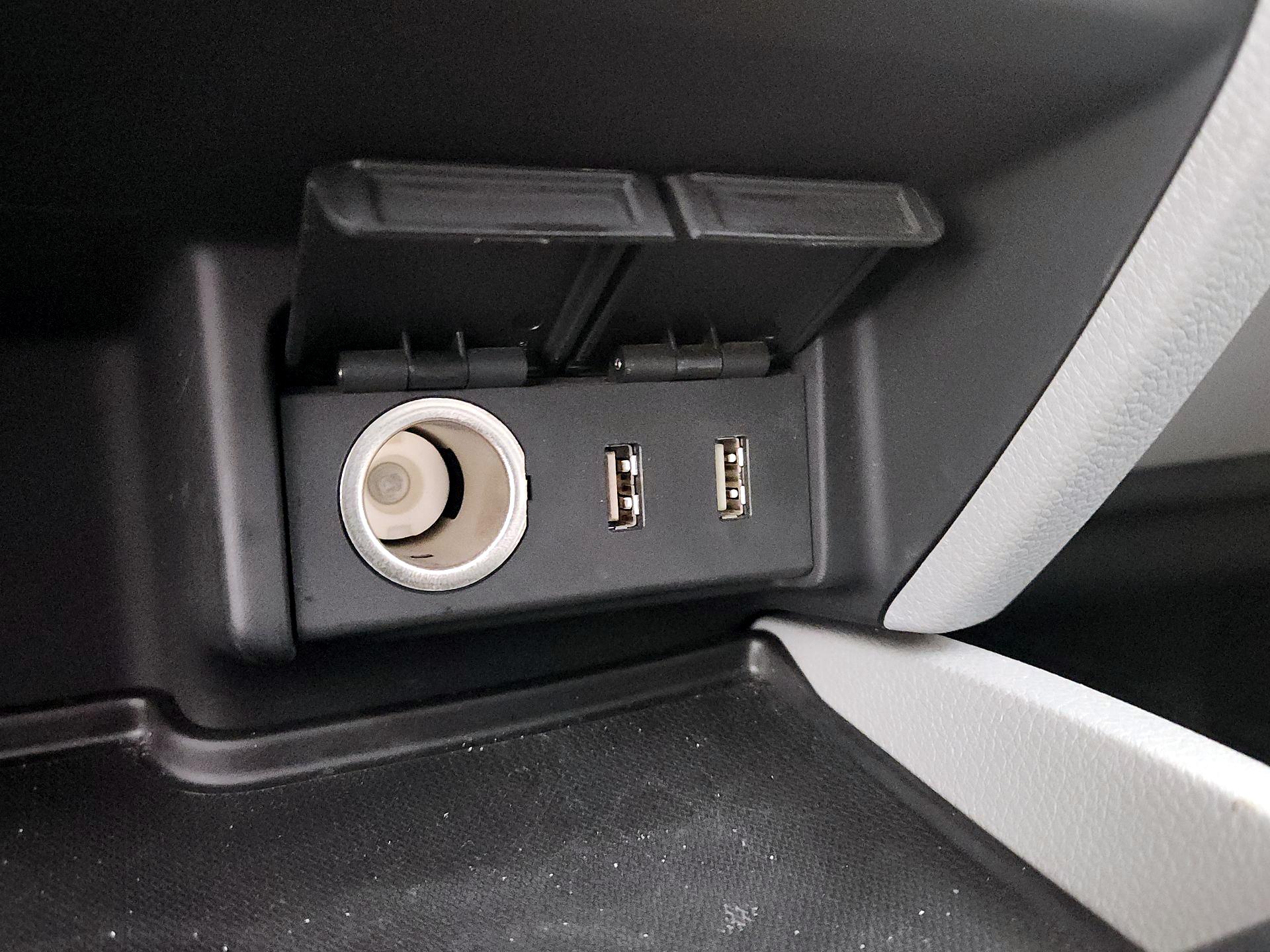 Thumbnail: 2017 Honda Pilot - 18