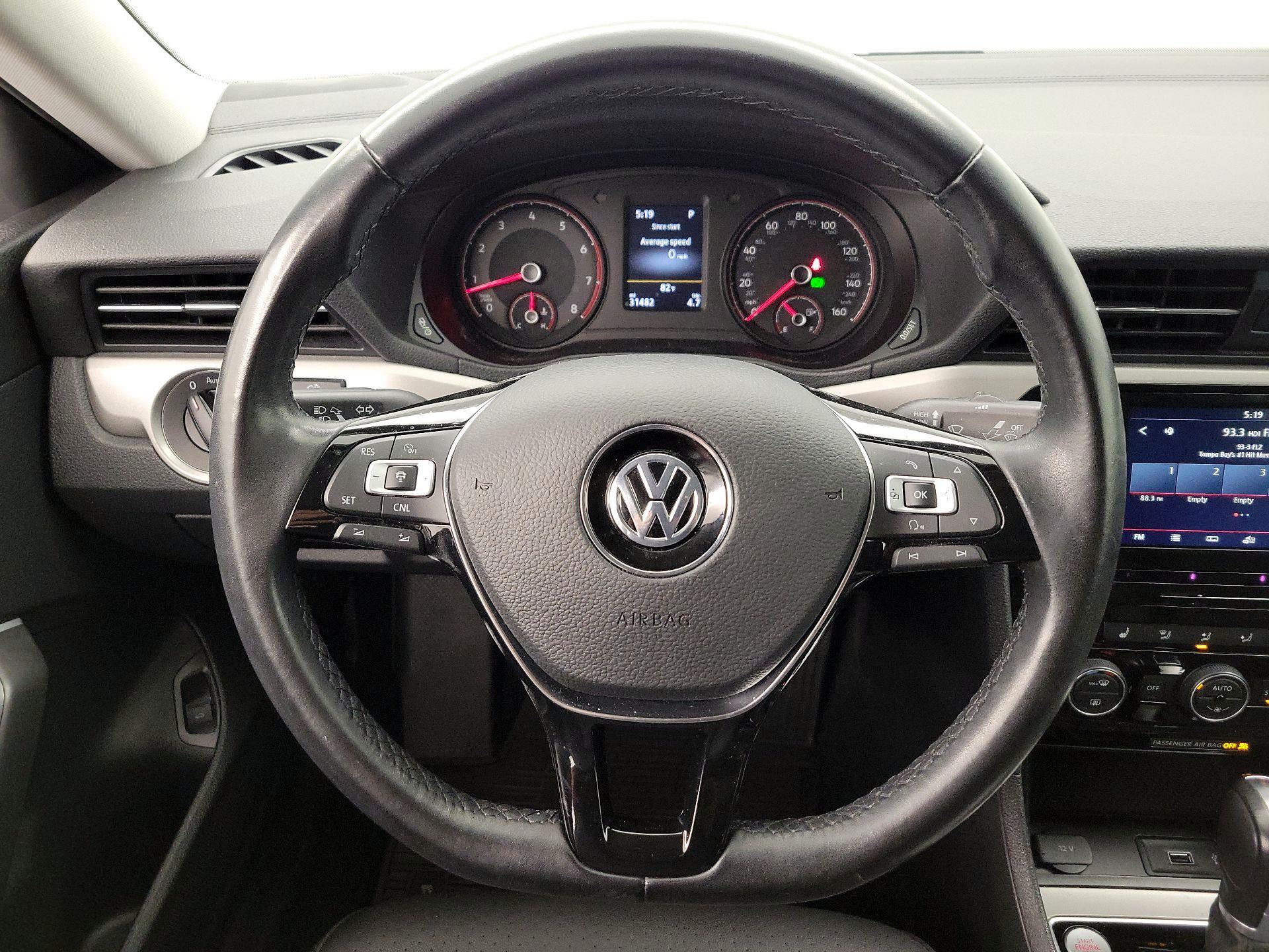 Thumbnail: 2020 Volkswagen Passat - 10