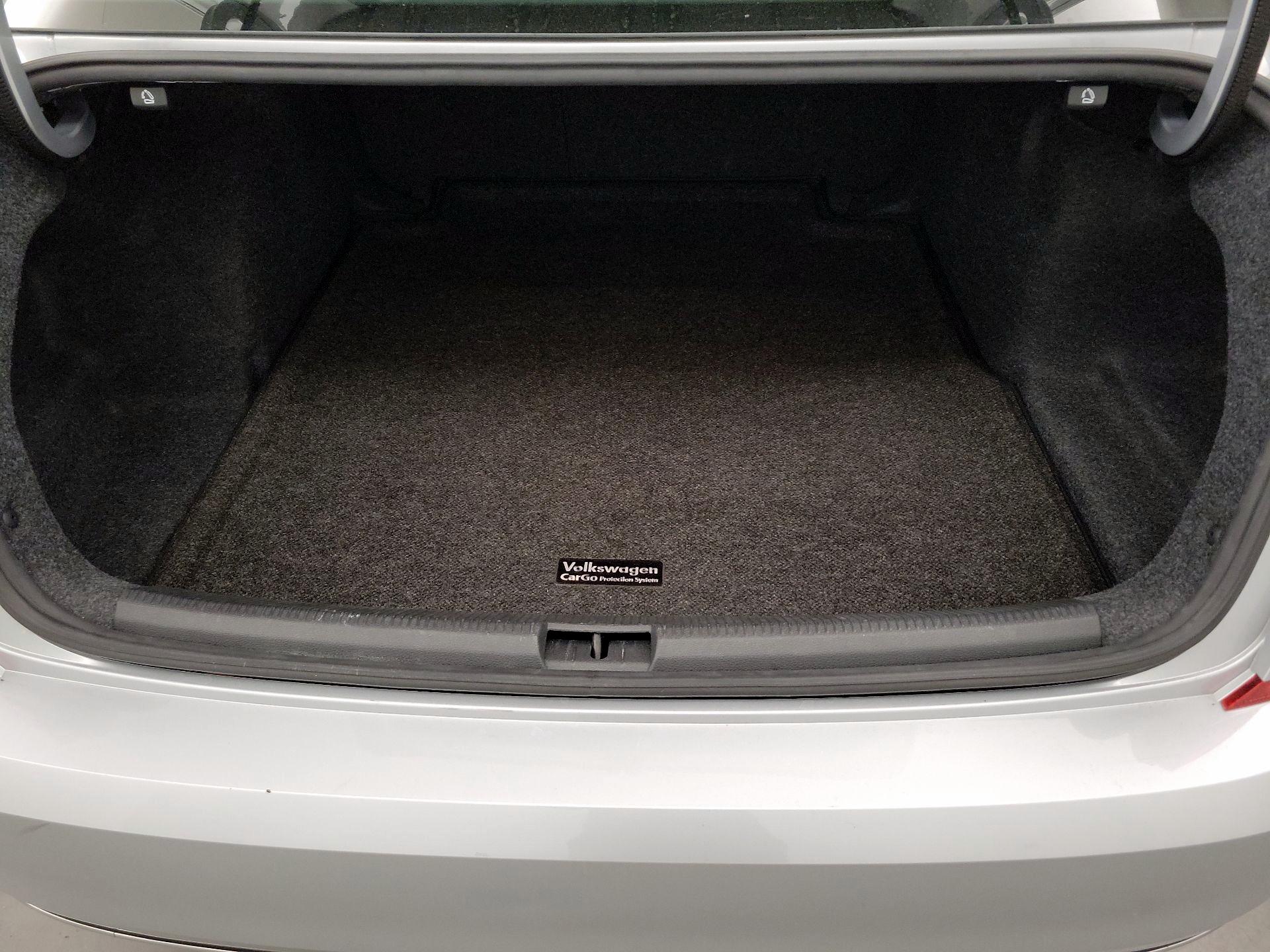 Thumbnail: 2020 Volkswagen Passat - 20