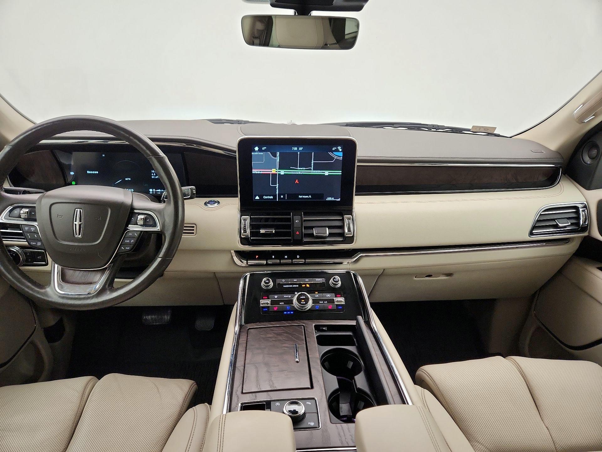 Thumbnail: 2018 Lincoln Navigator - 9