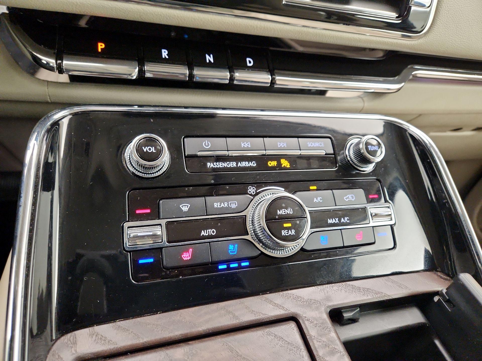 Thumbnail: 2018 Lincoln Navigator - 17