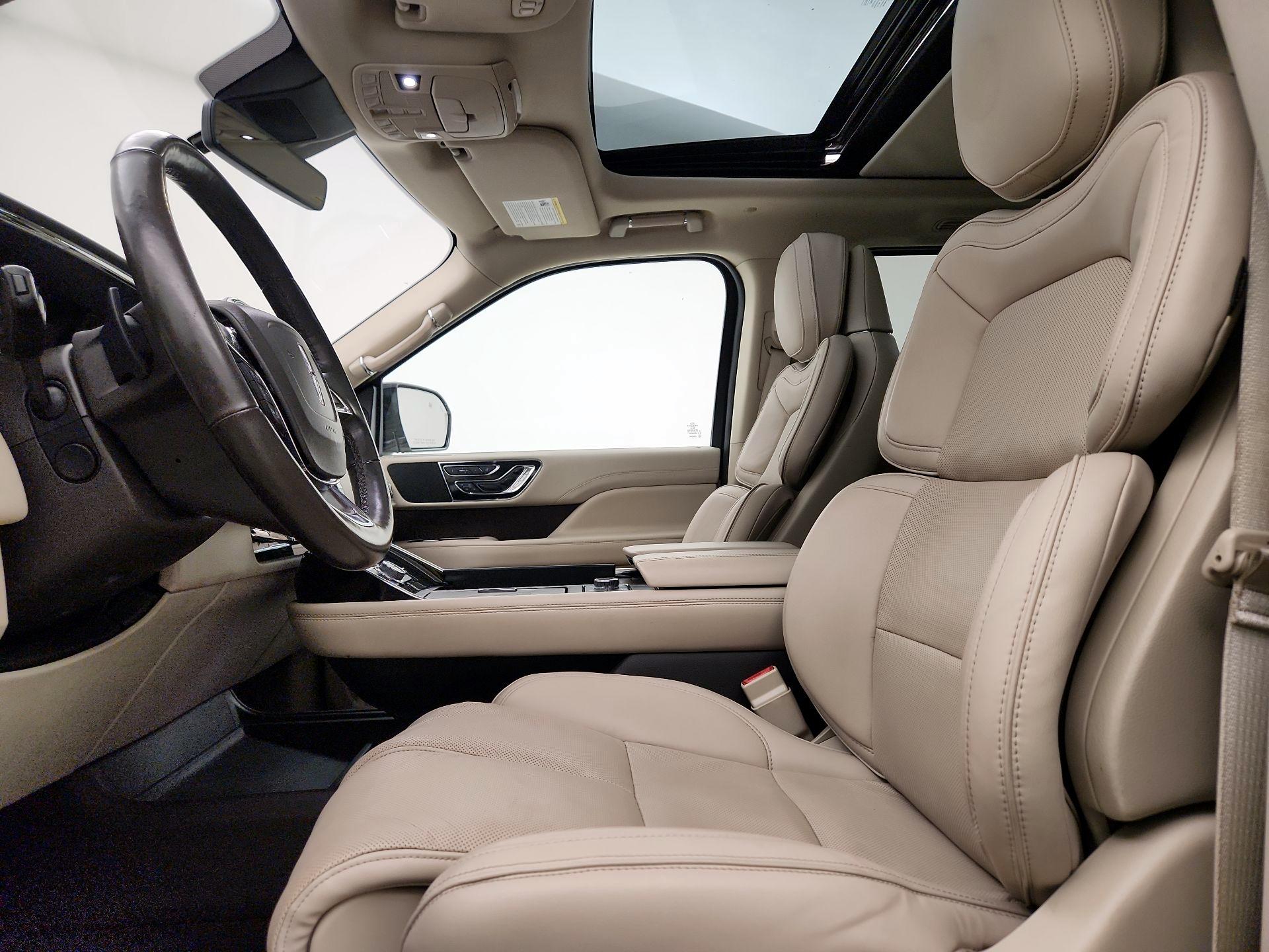 Thumbnail: 2018 Lincoln Navigator - 20