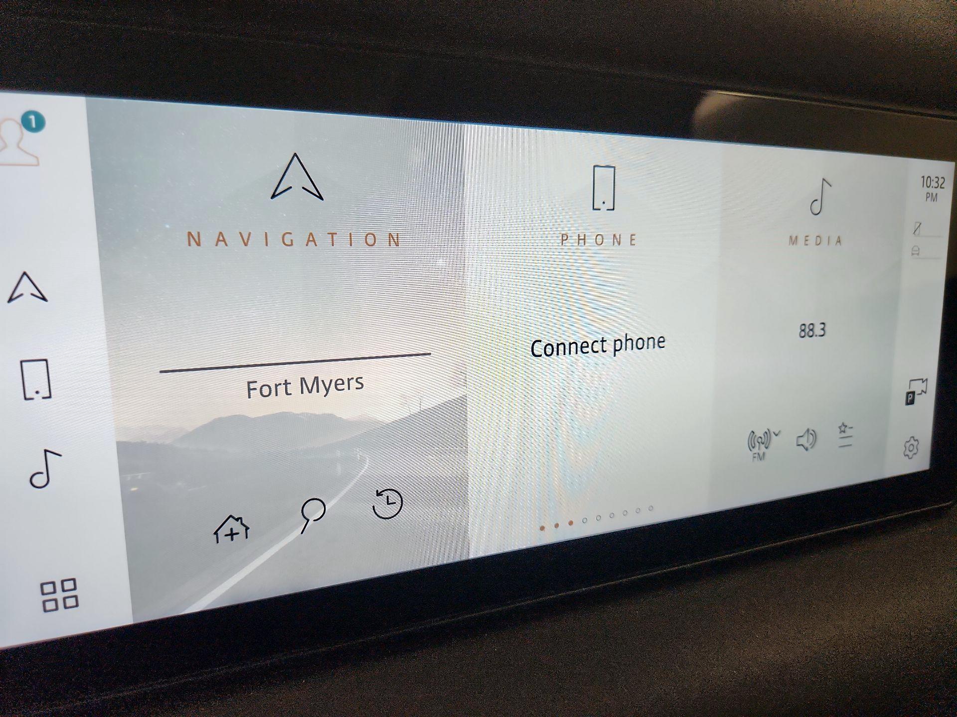 Thumbnail: 2022 Land Rover Defender - 16