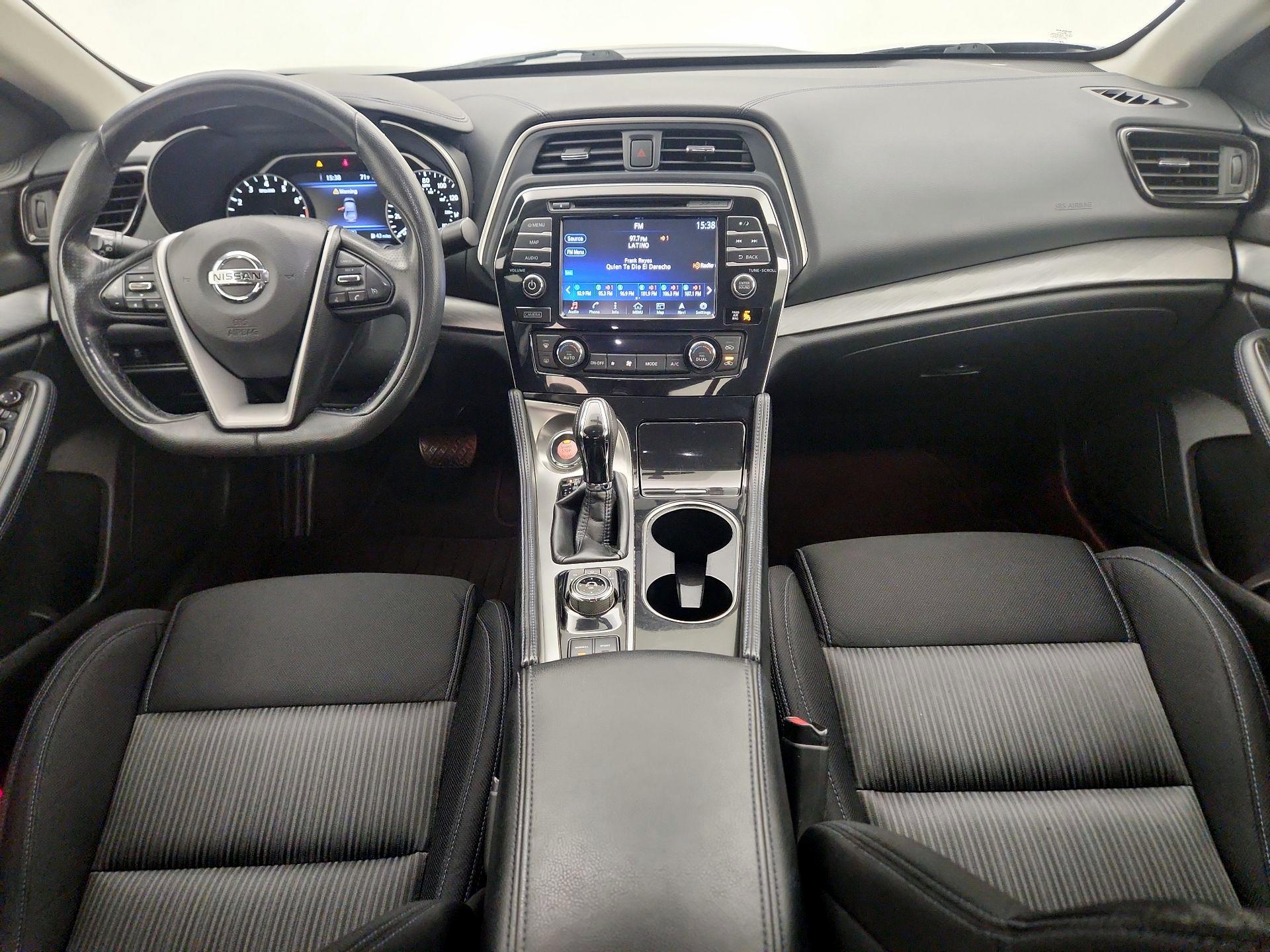 Thumbnail: 2017 Nissan Maxima - 9