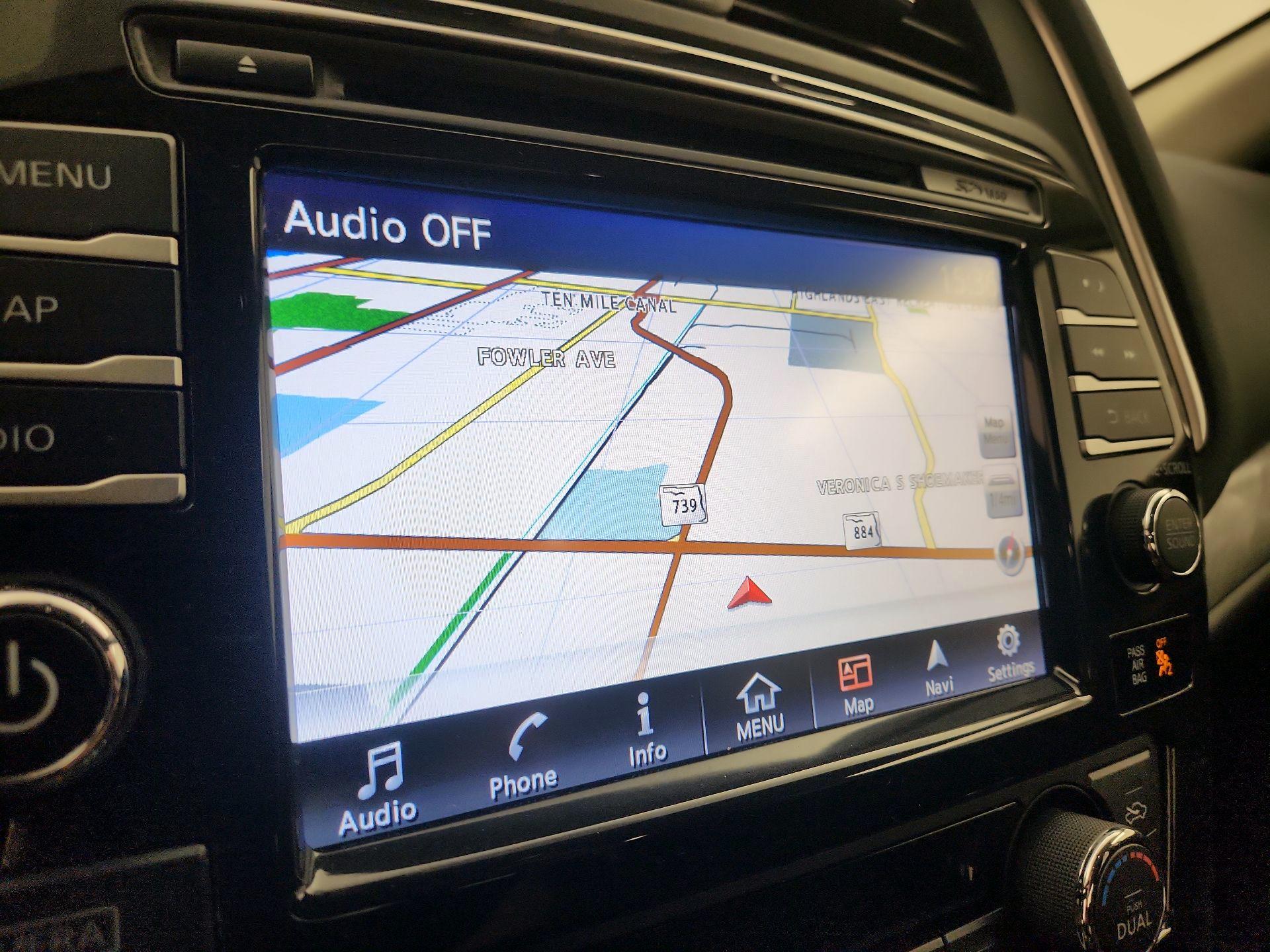 Thumbnail: 2017 Nissan Maxima - 14