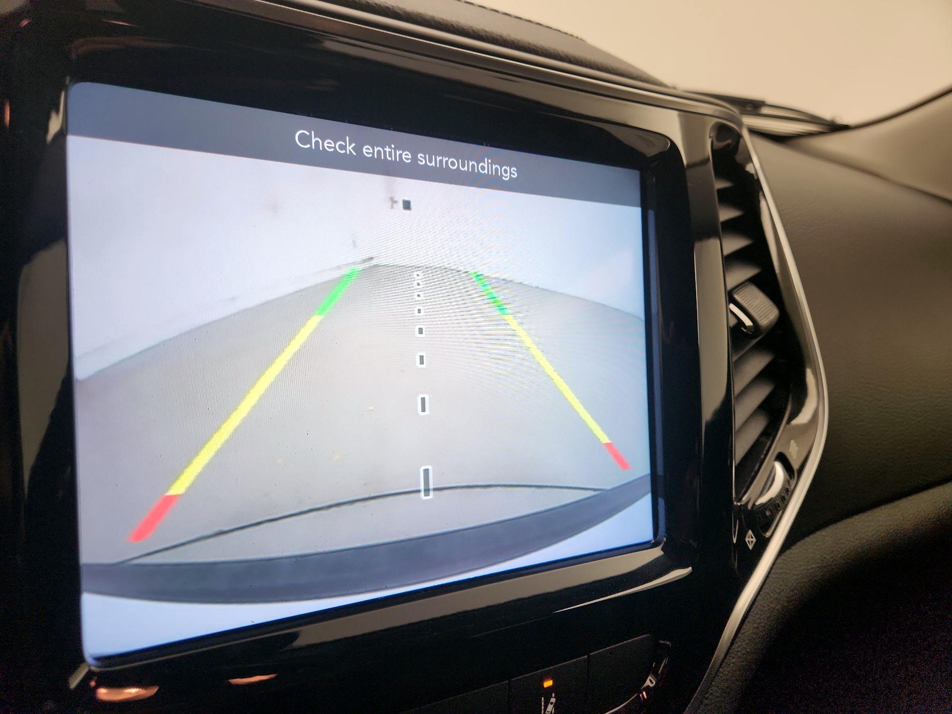 Thumbnail: 2021 Jeep Cherokee - 15