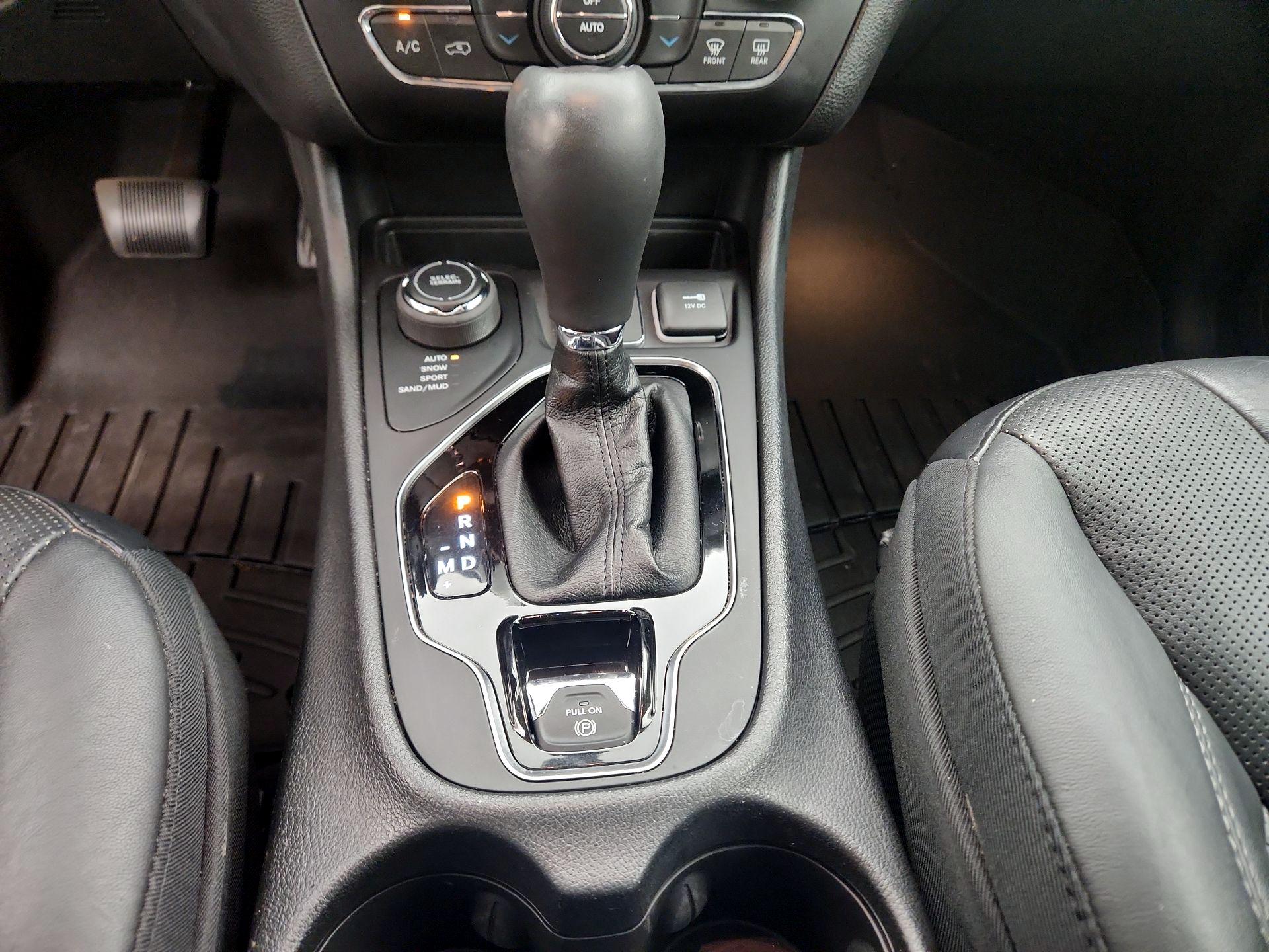 Thumbnail: 2021 Jeep Cherokee - 18