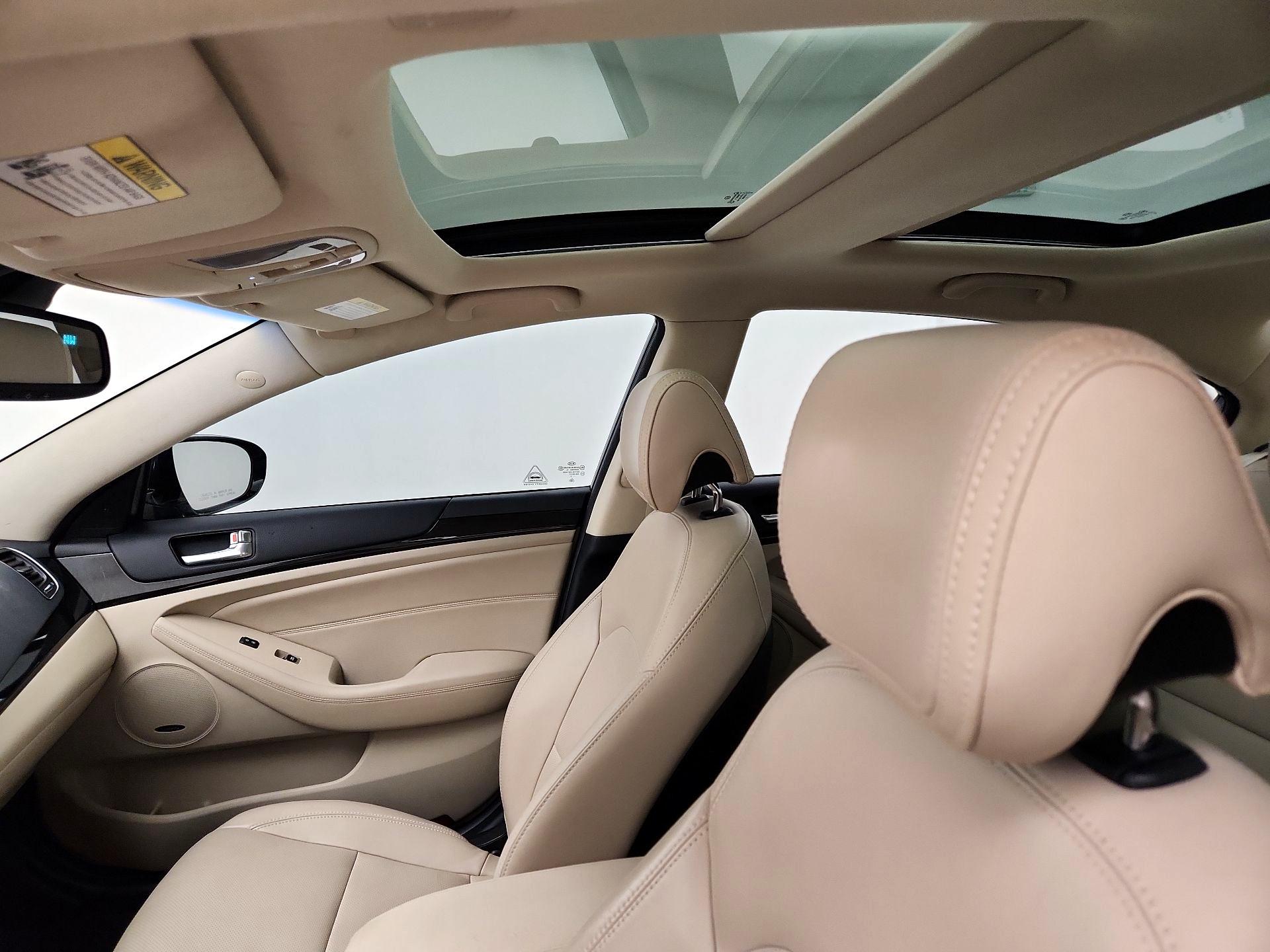 Thumbnail: 2014 Kia Cadenza - 19