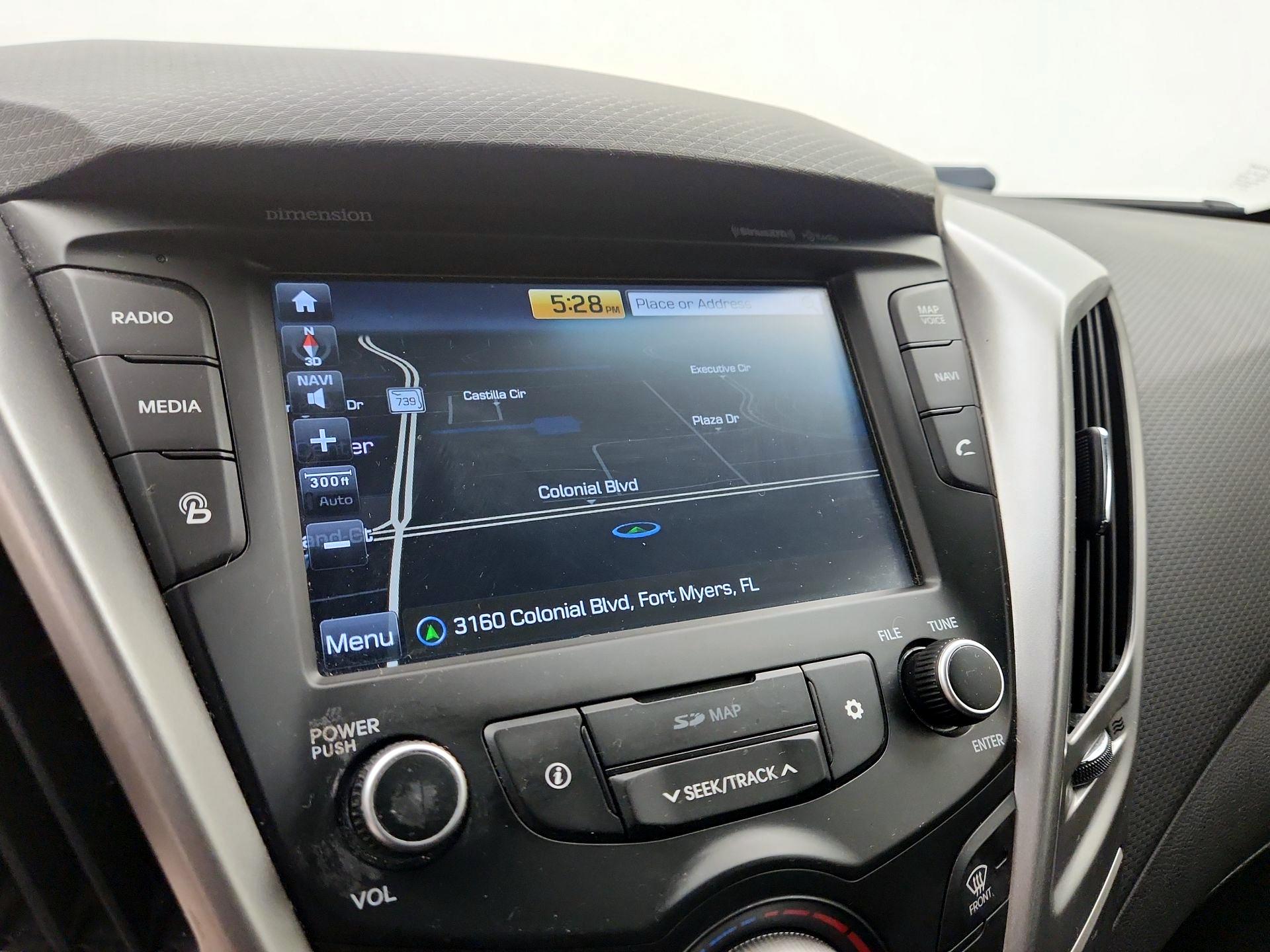 Thumbnail: 2017 Hyundai Veloster - 14