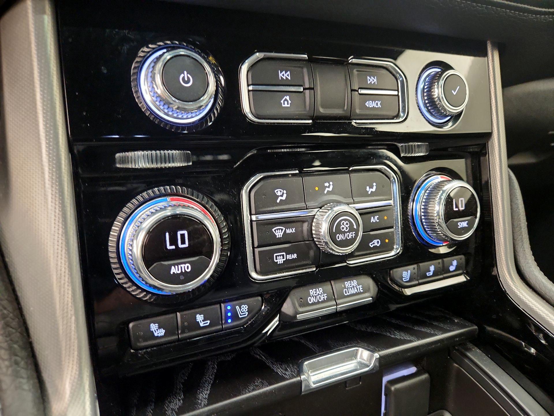 Thumbnail: 2021 GMC Yukon XL - 16