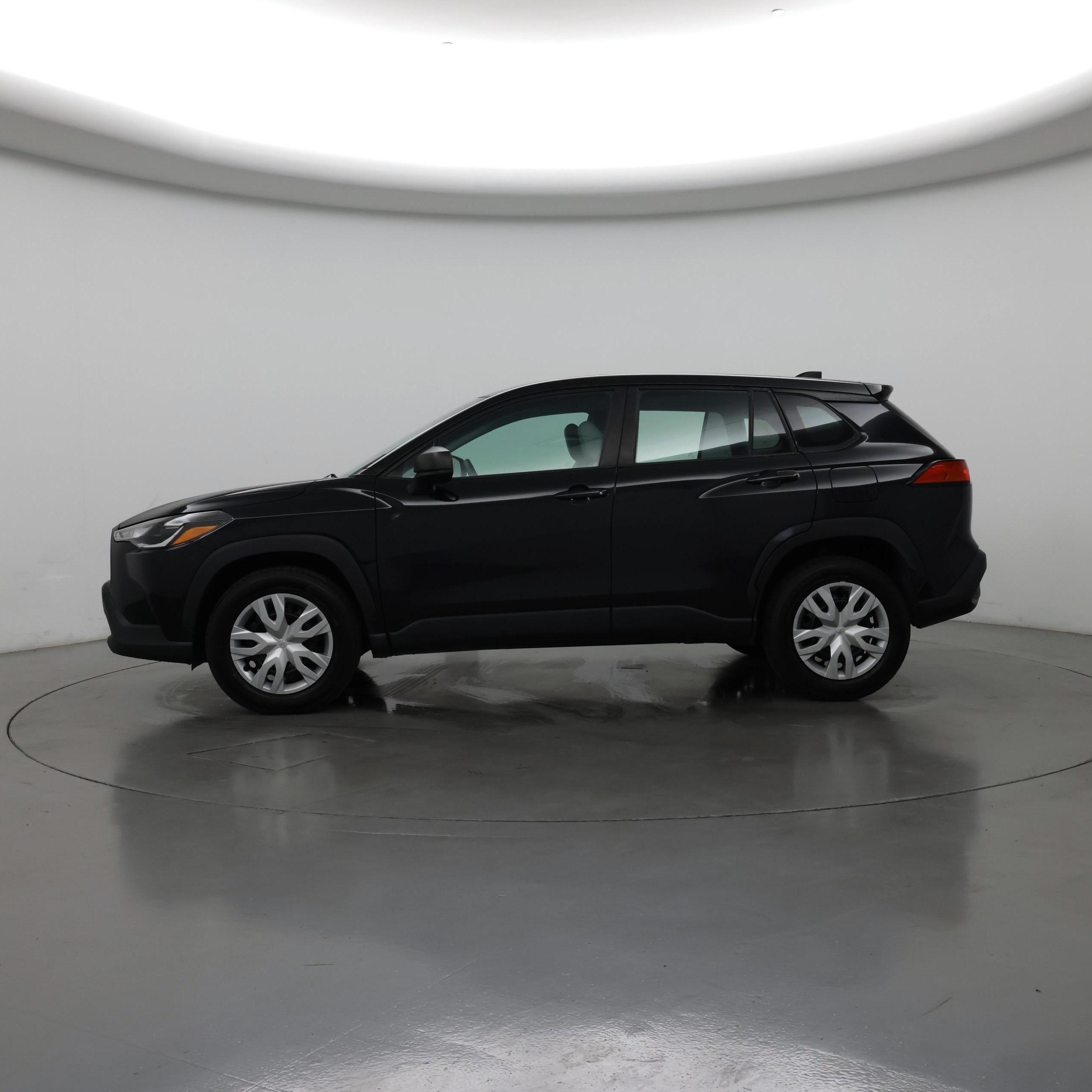 Thumbnail: 2022 Toyota Corolla Cross - 3
