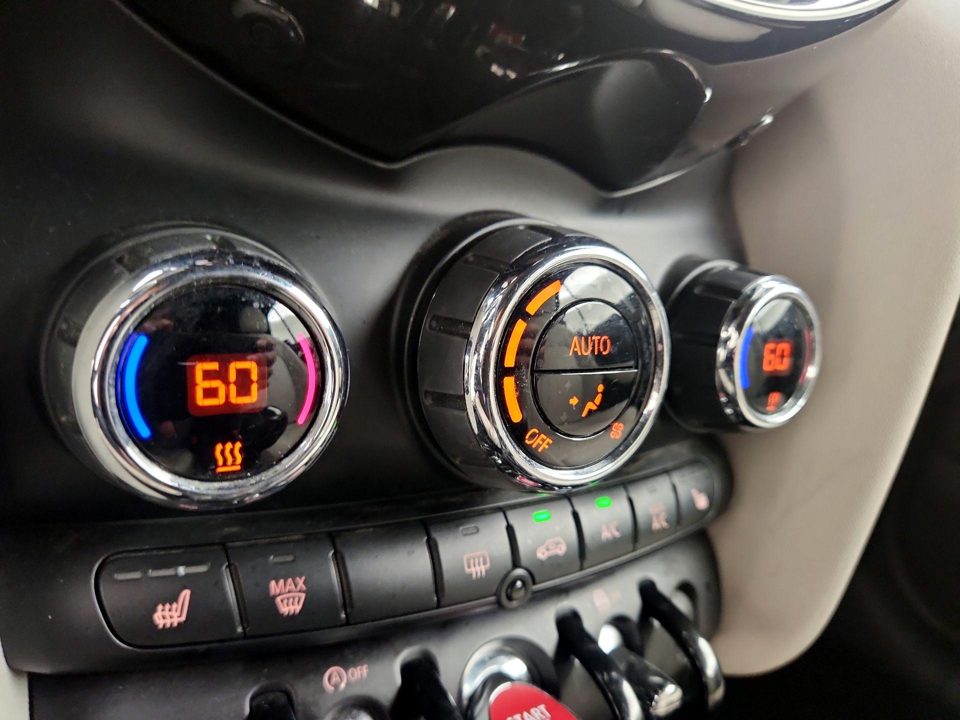 Thumbnail: 2019 MINI Cooper - 16