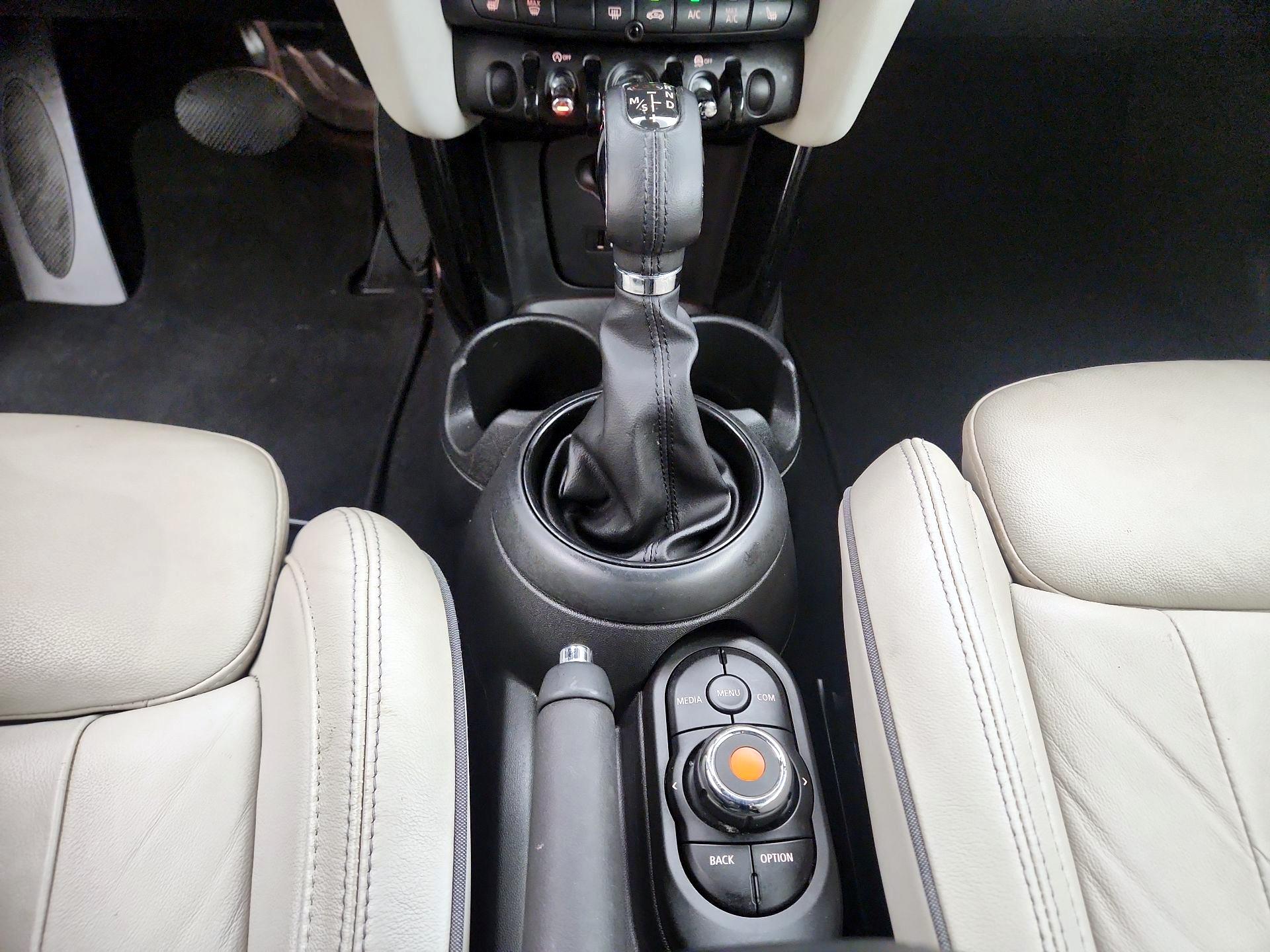 Thumbnail: 2019 MINI Cooper - 17