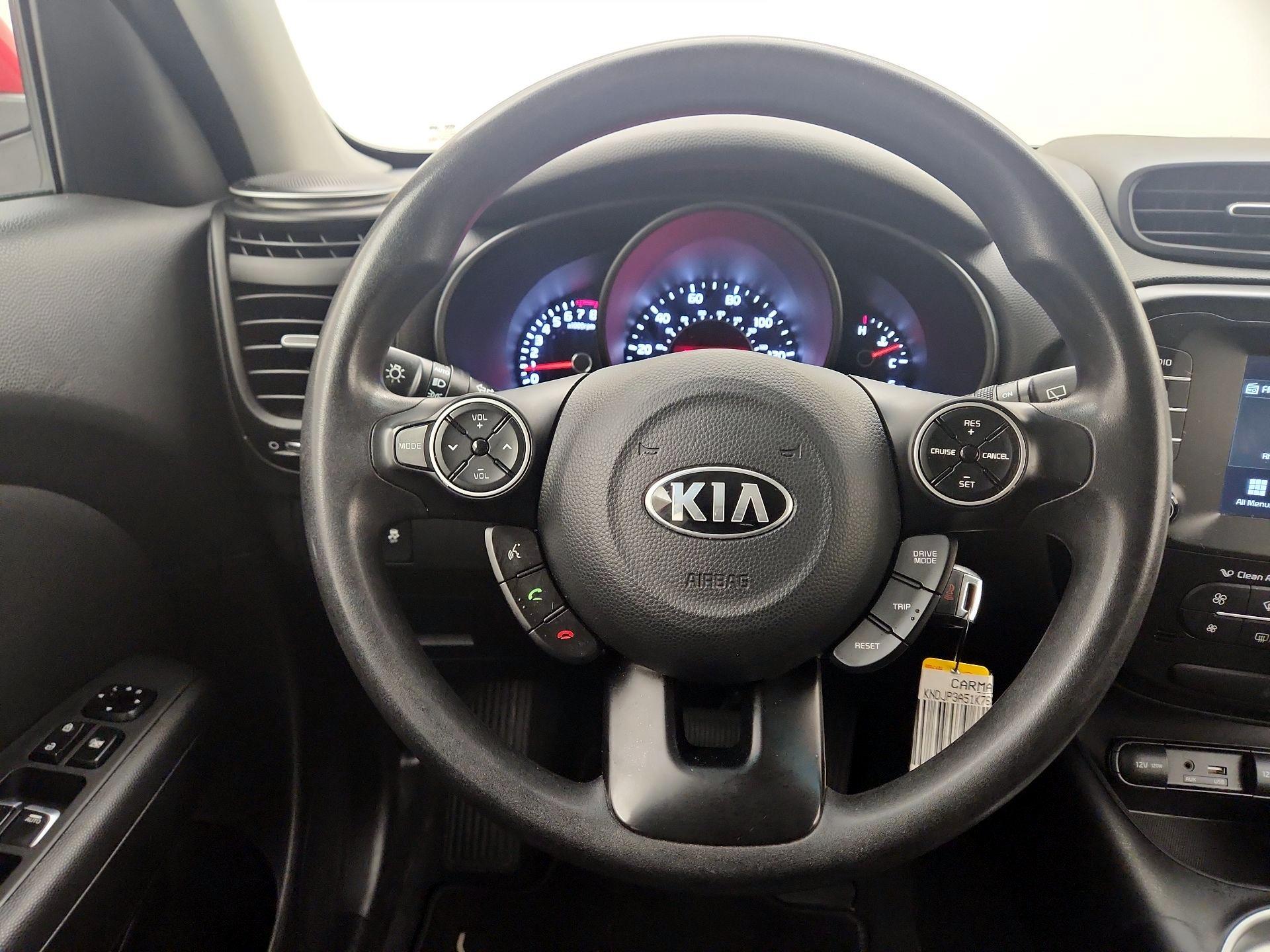 Thumbnail: 2019 Kia Soul - 10