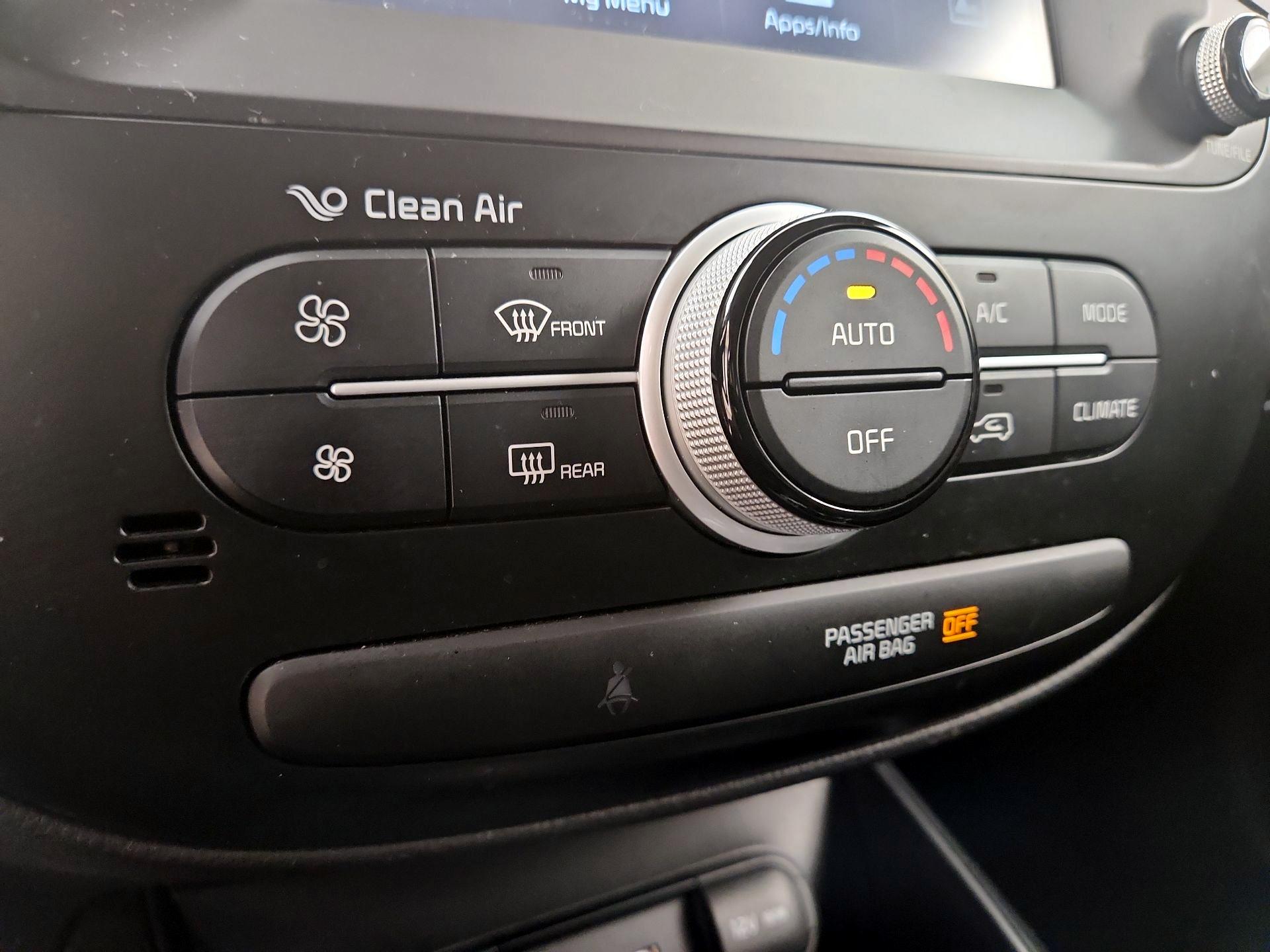 Thumbnail: 2019 Kia Soul - 16