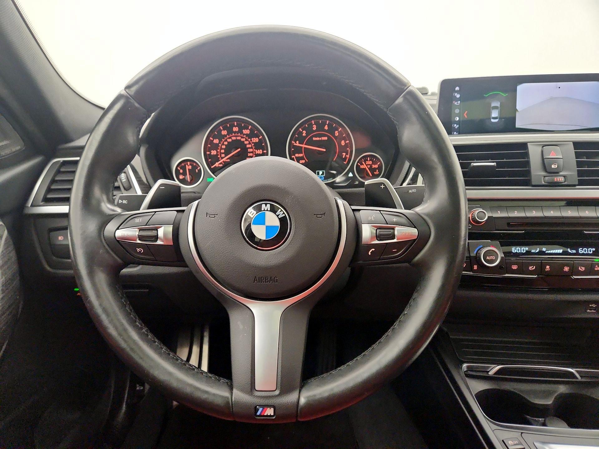 Thumbnail: 2018 BMW 3 Series - 10