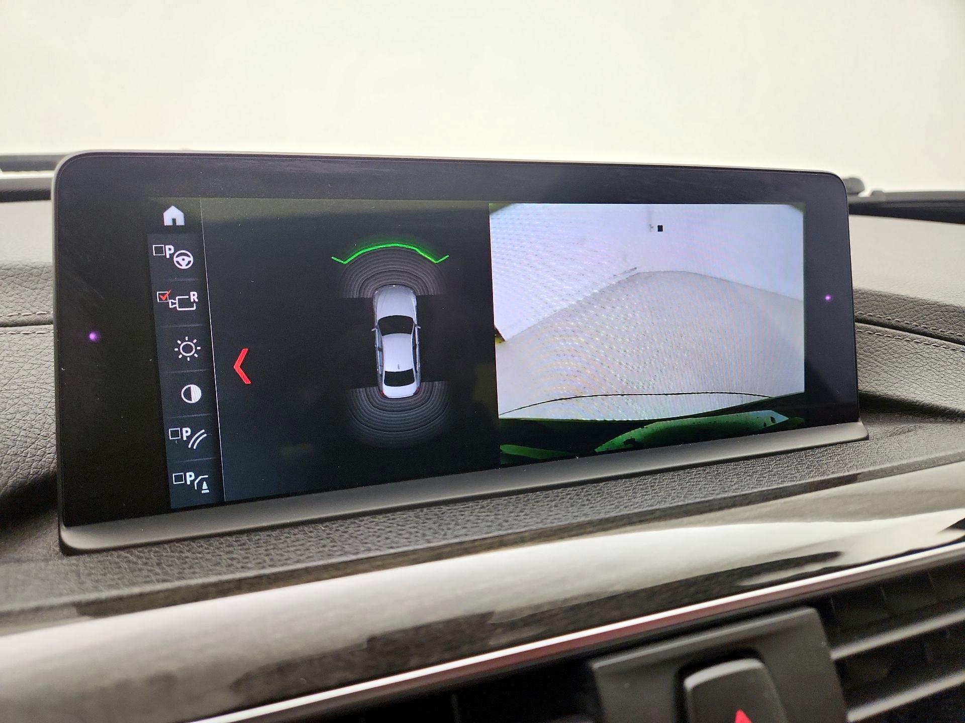 Thumbnail: 2018 BMW 3 Series - 14