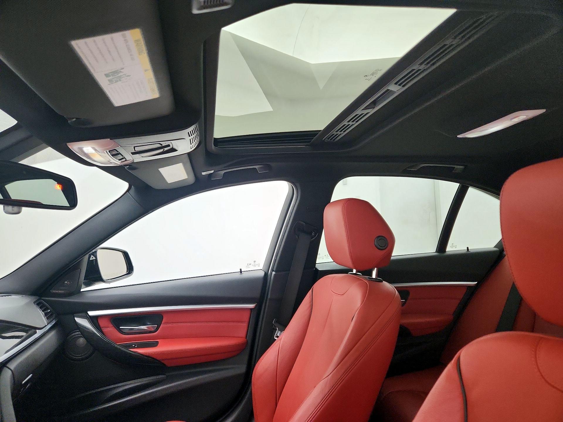 Thumbnail: 2018 BMW 3 Series - 19