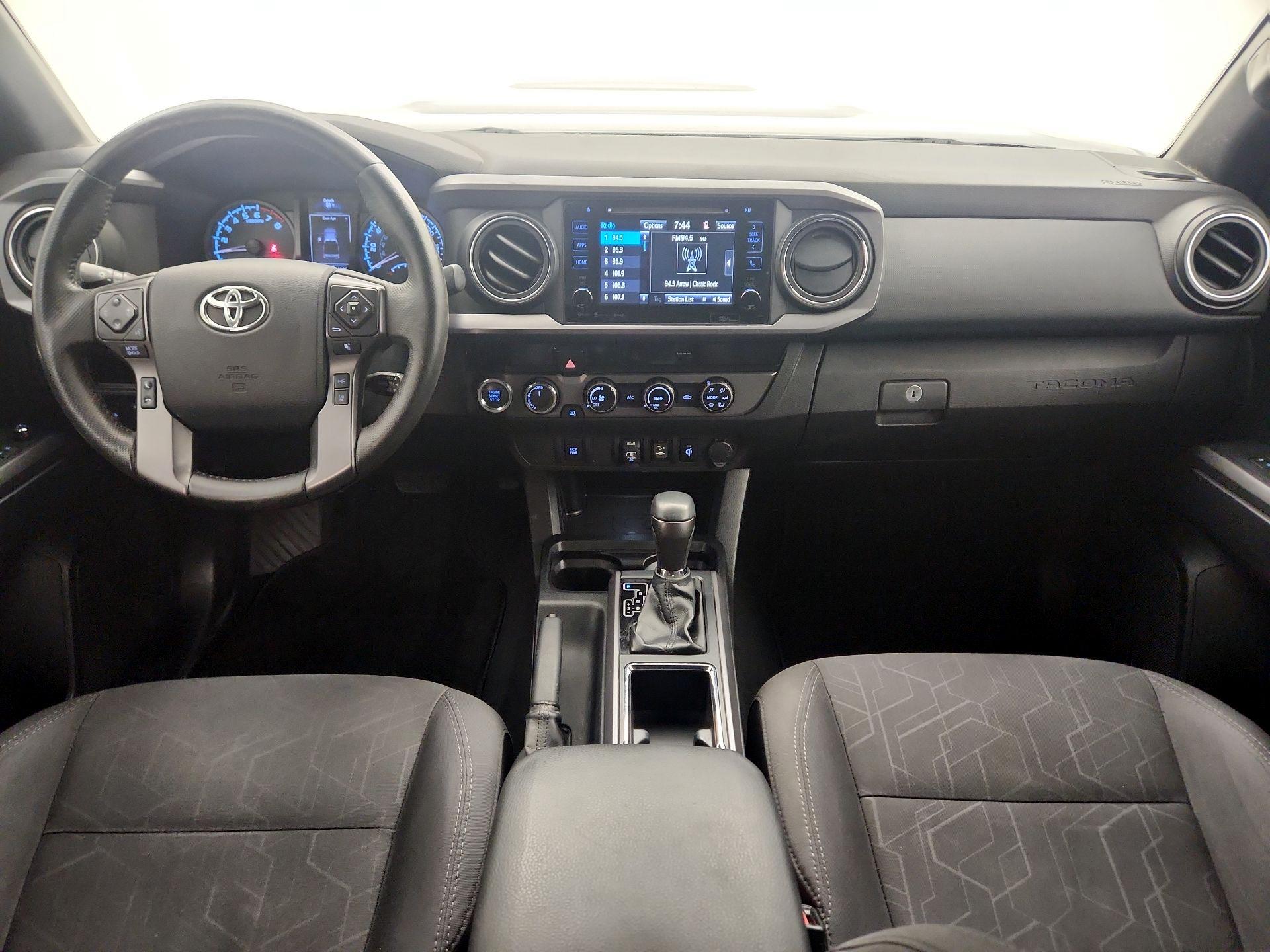 Thumbnail: 2018 Toyota Tacoma - 9